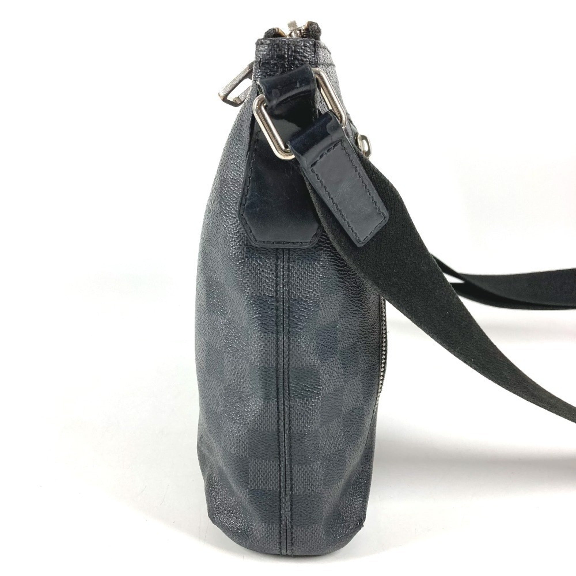 Louis Vuitton Black Damier Graphite Shoulder Bag (Pre-Owned)