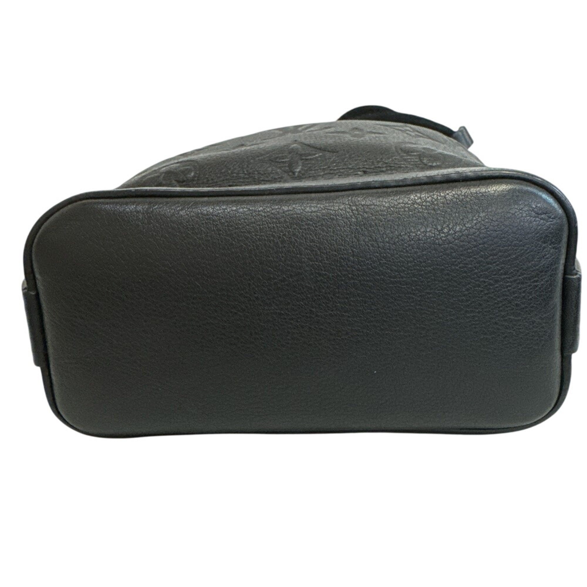 Louis Vuitton Black Leather Pochette Pouch Shoulder Bag (Pre-Owned)