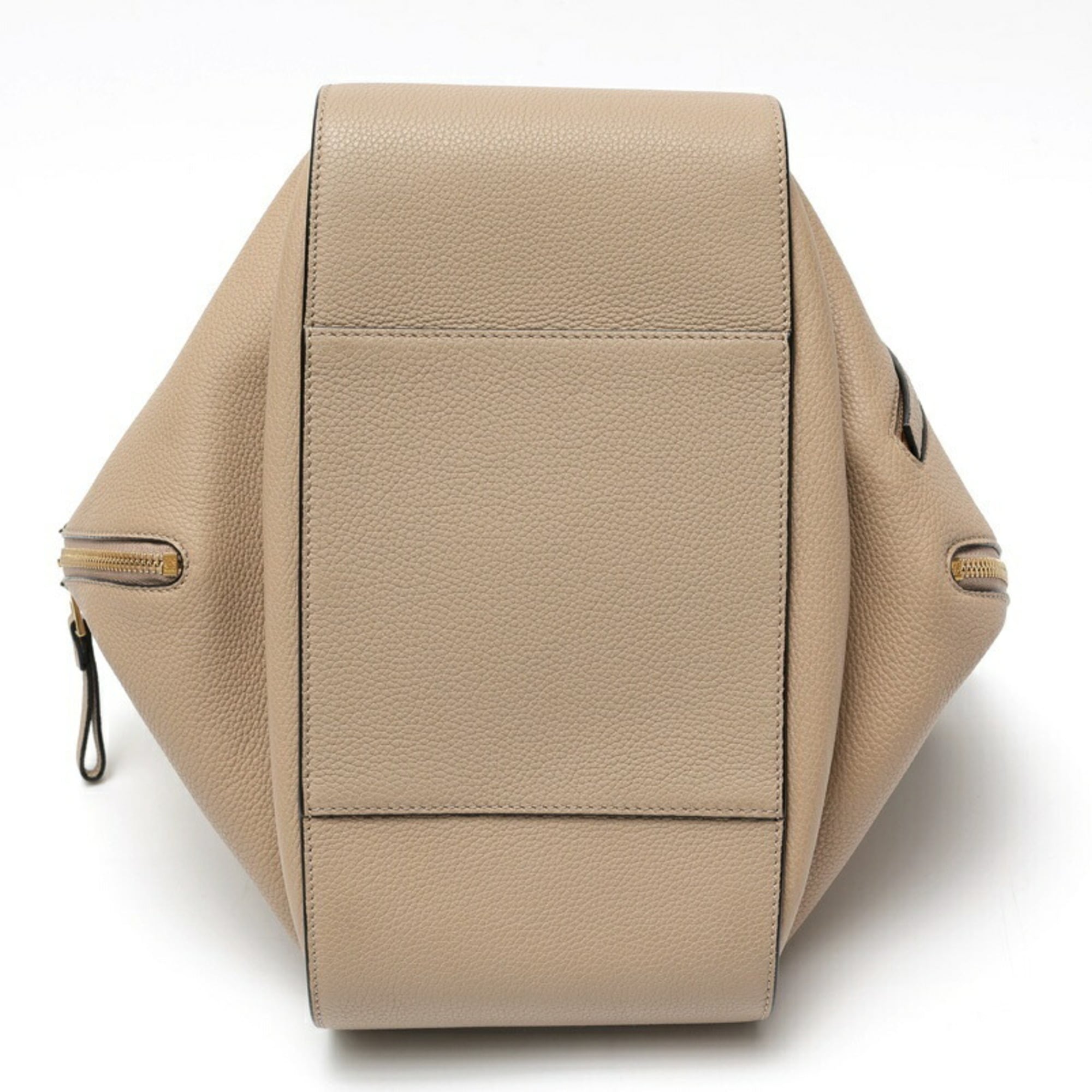 Loewe Grayish Sand Leather Shoulder Bag (Pre-Owned)