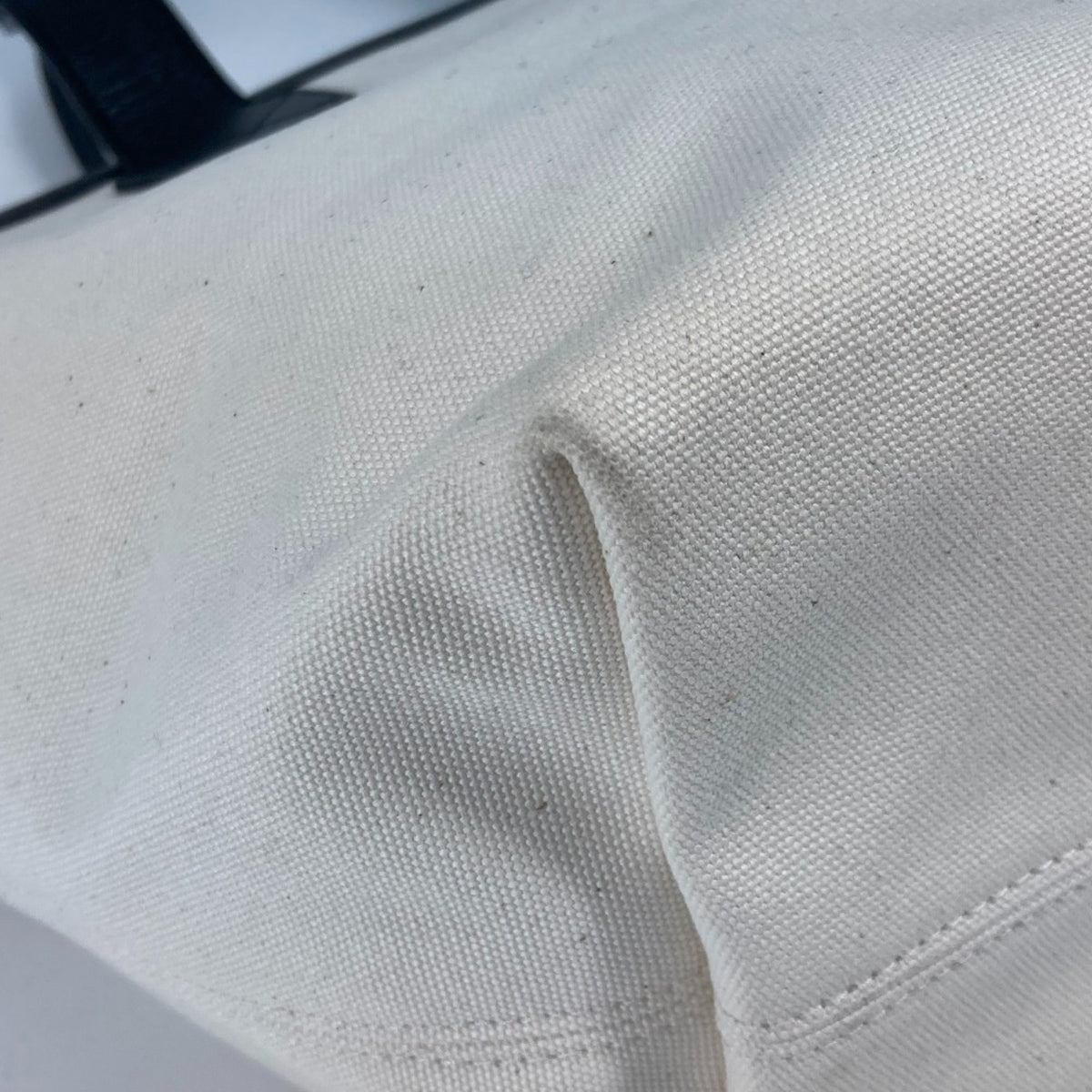Balenciaga White Other Tote Bag (Pre-Owned)