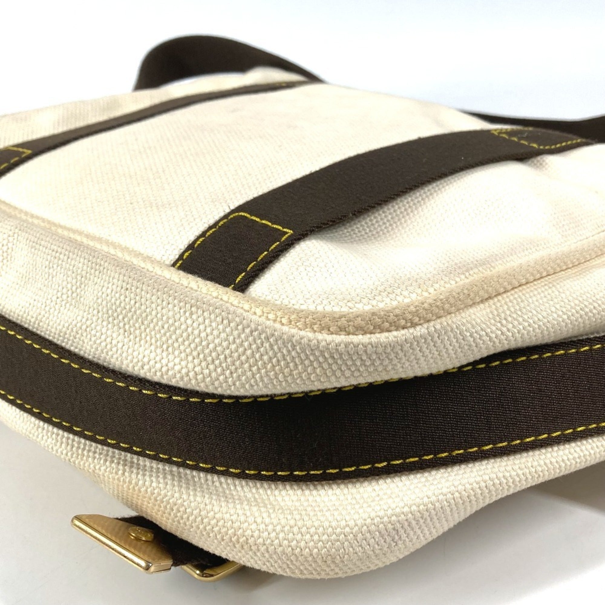 Louis Vuitton Ecru White Canvas Shoulder Bag (Pre-Owned)
