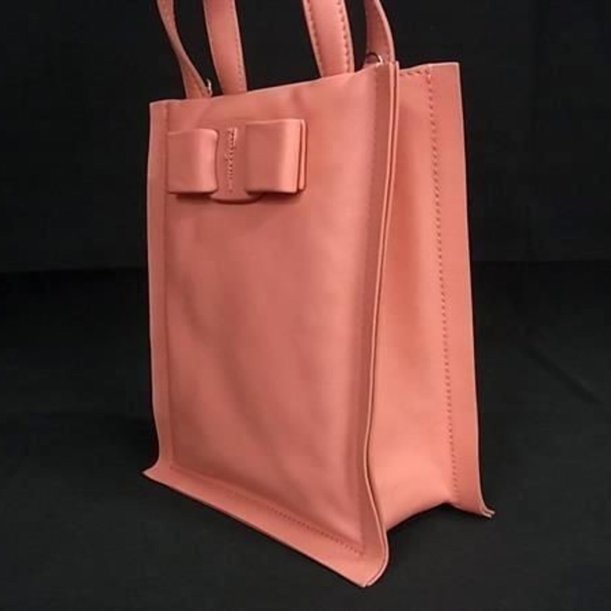 Salvatore Ferragamo Pink Leather Handbag Shoulder Bag (Pre-Owned)