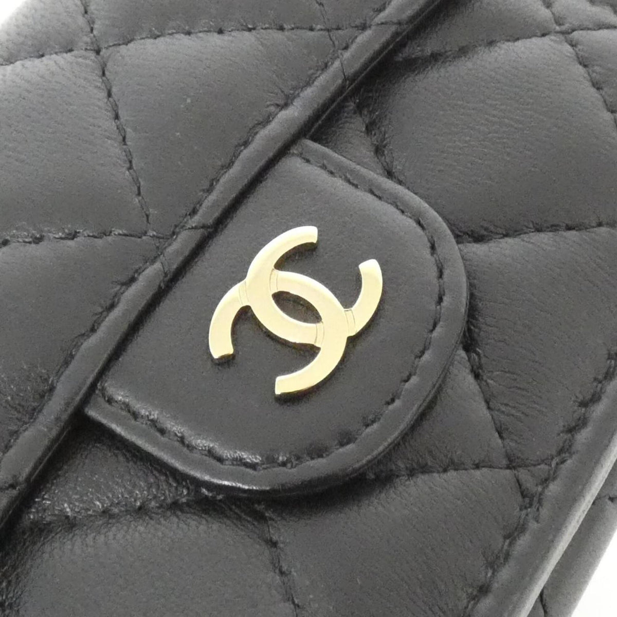 Chanel Black Bordeaux Leather Wallet (Tri-Fold) (Pre-Owned)