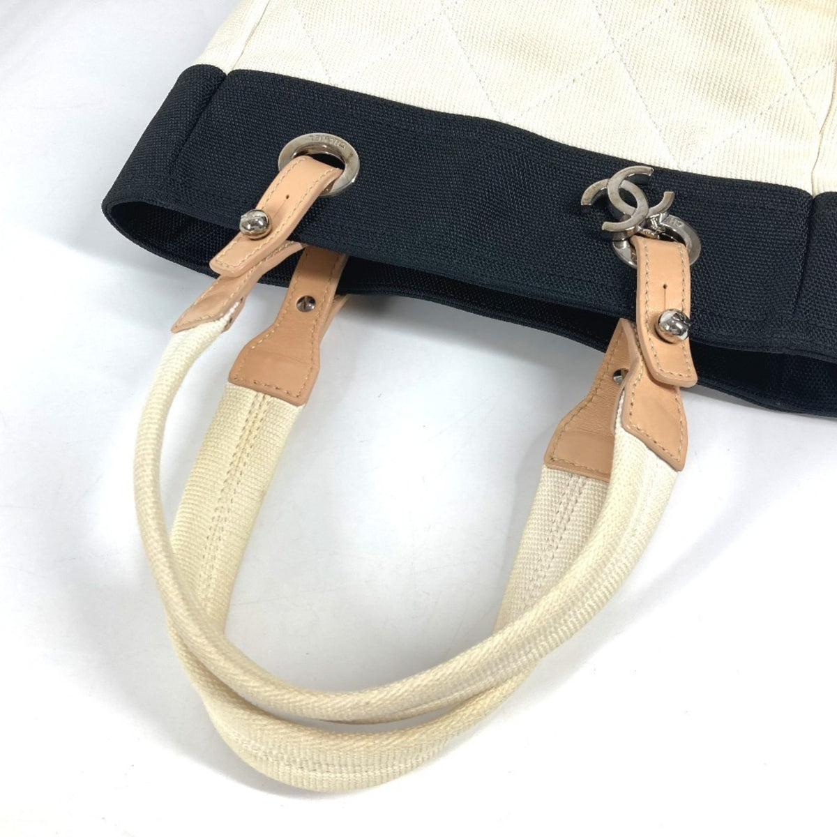 Chanel Black White Canvas Shoulder Bag Tote Bag (Pre-Owned)