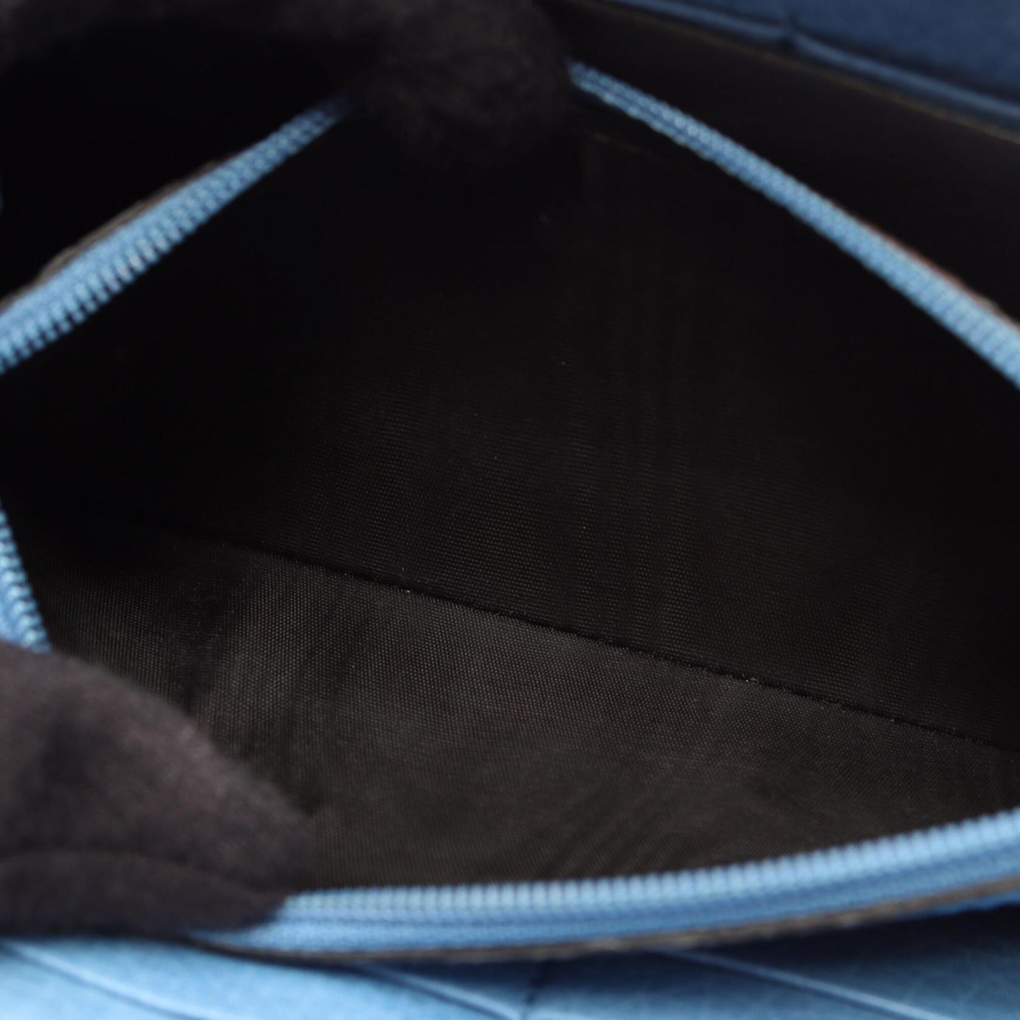 Gucci Blue Leather Long Wallet (Bi-Fold) (Pre-Owned)
