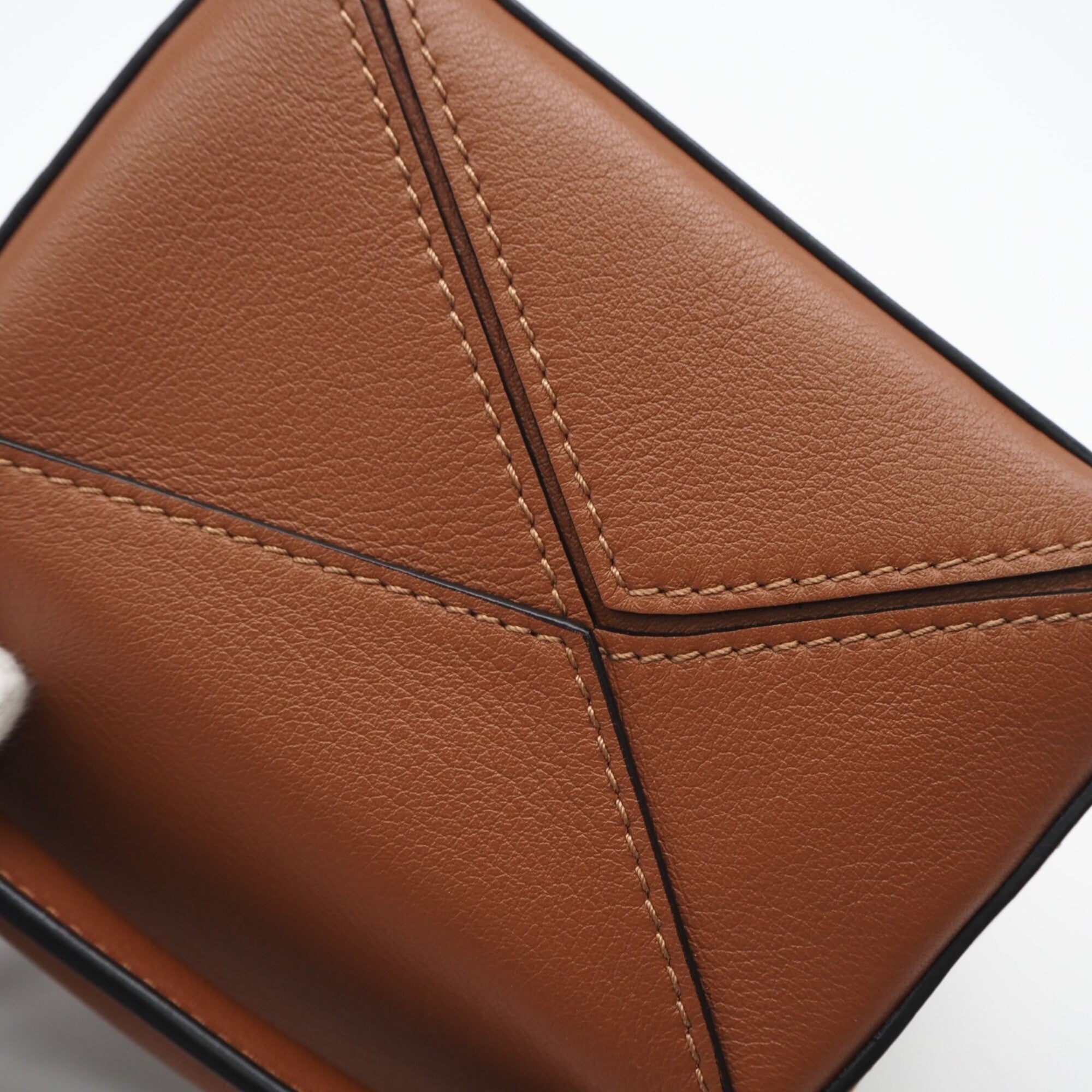 Loewe Puzzle Brown Leather Shoulder Bag (Pre-Owned)