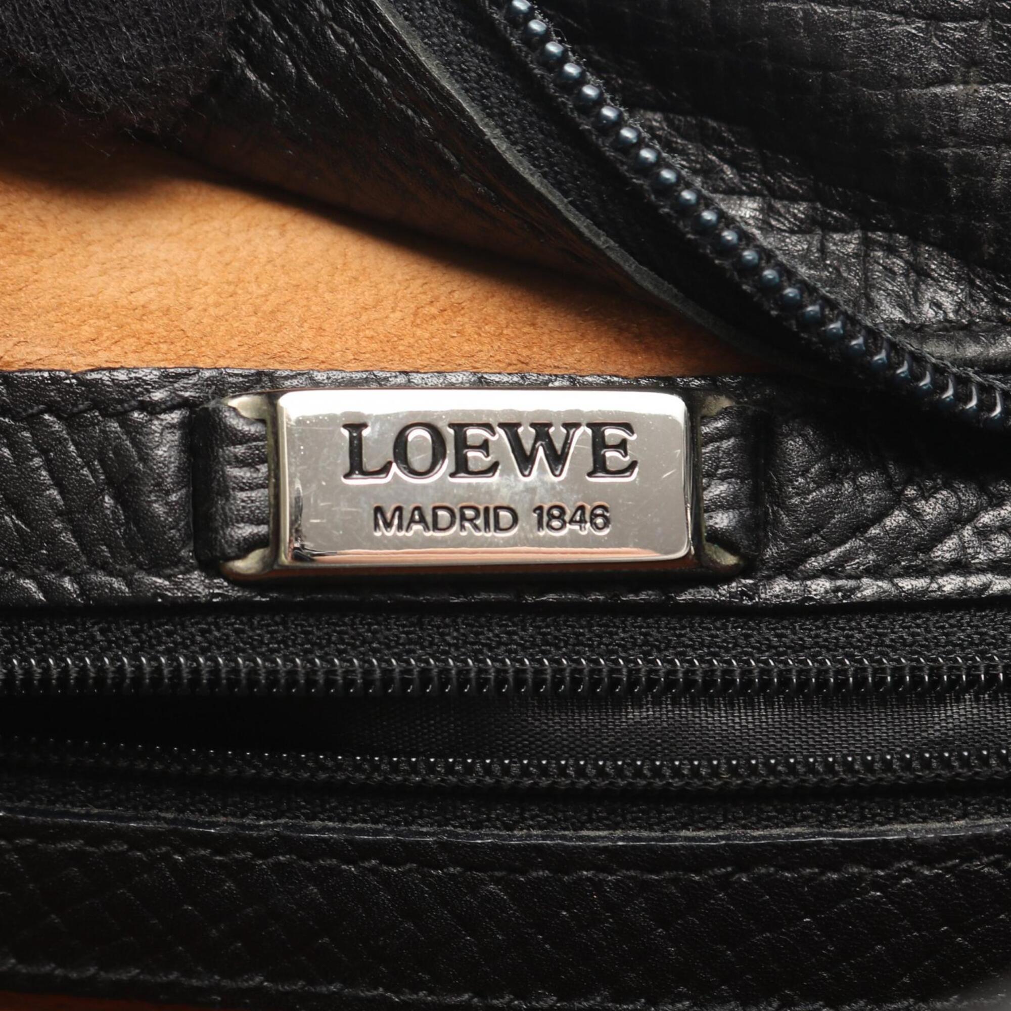 Loewe Black Leather Handbag Shoulder Bag (Pre-Owned)