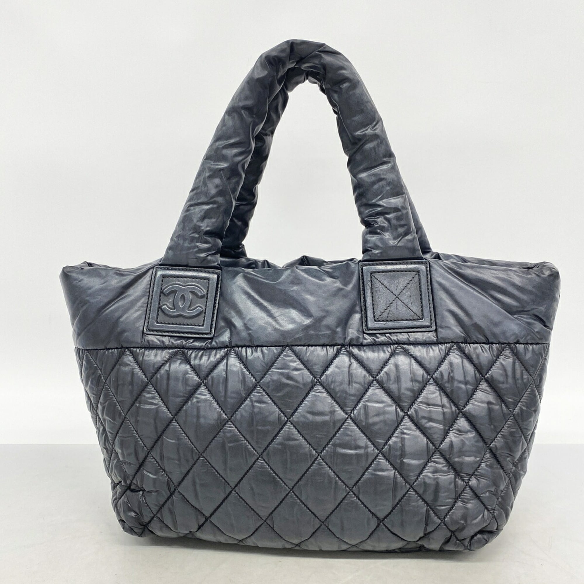 Chanel Black Nylon Tote Bag (Pre-Owned)