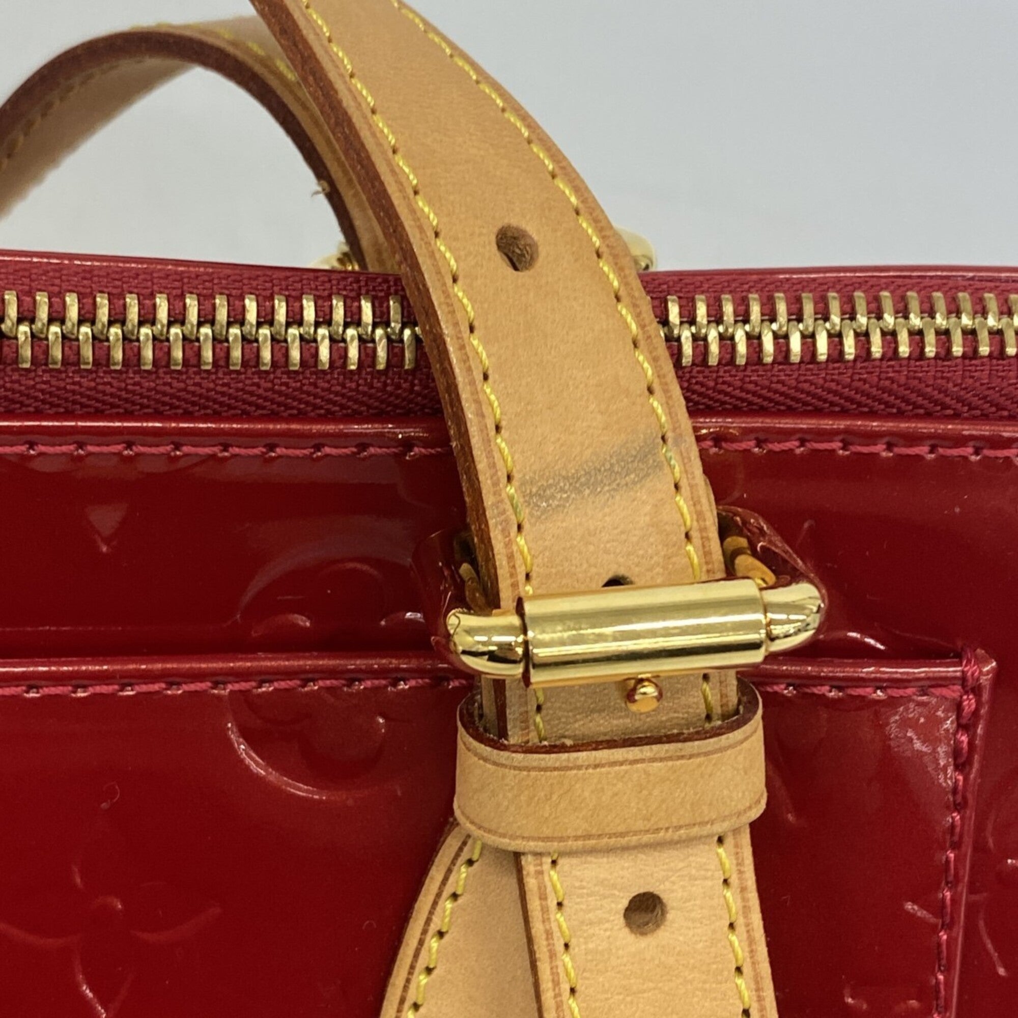 Louis Vuitton Pomme D'amour Handbag (Pre-Owned)