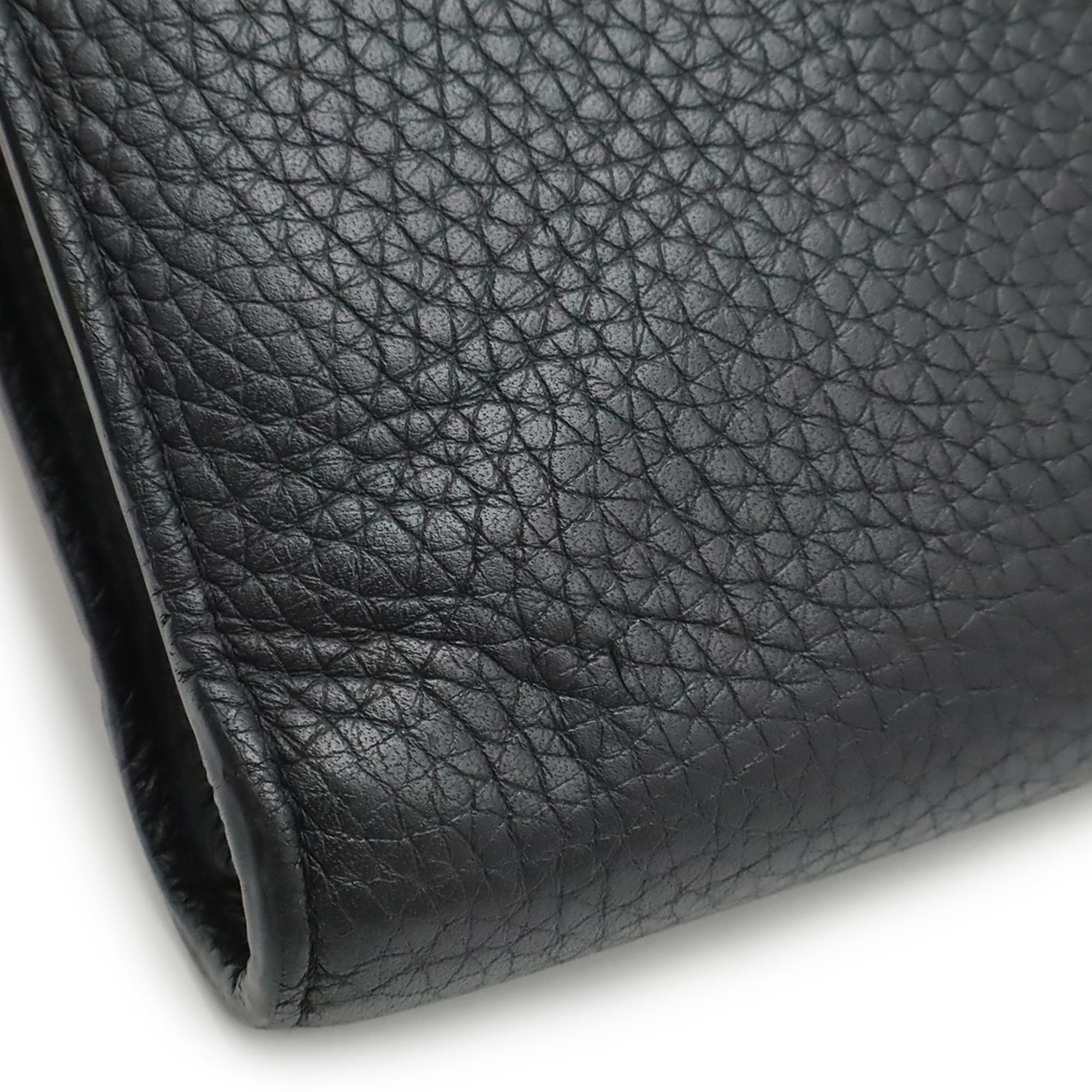 Louis Vuitton Black Noir Leather Clutch Bag Pochette (Pre-Owned)