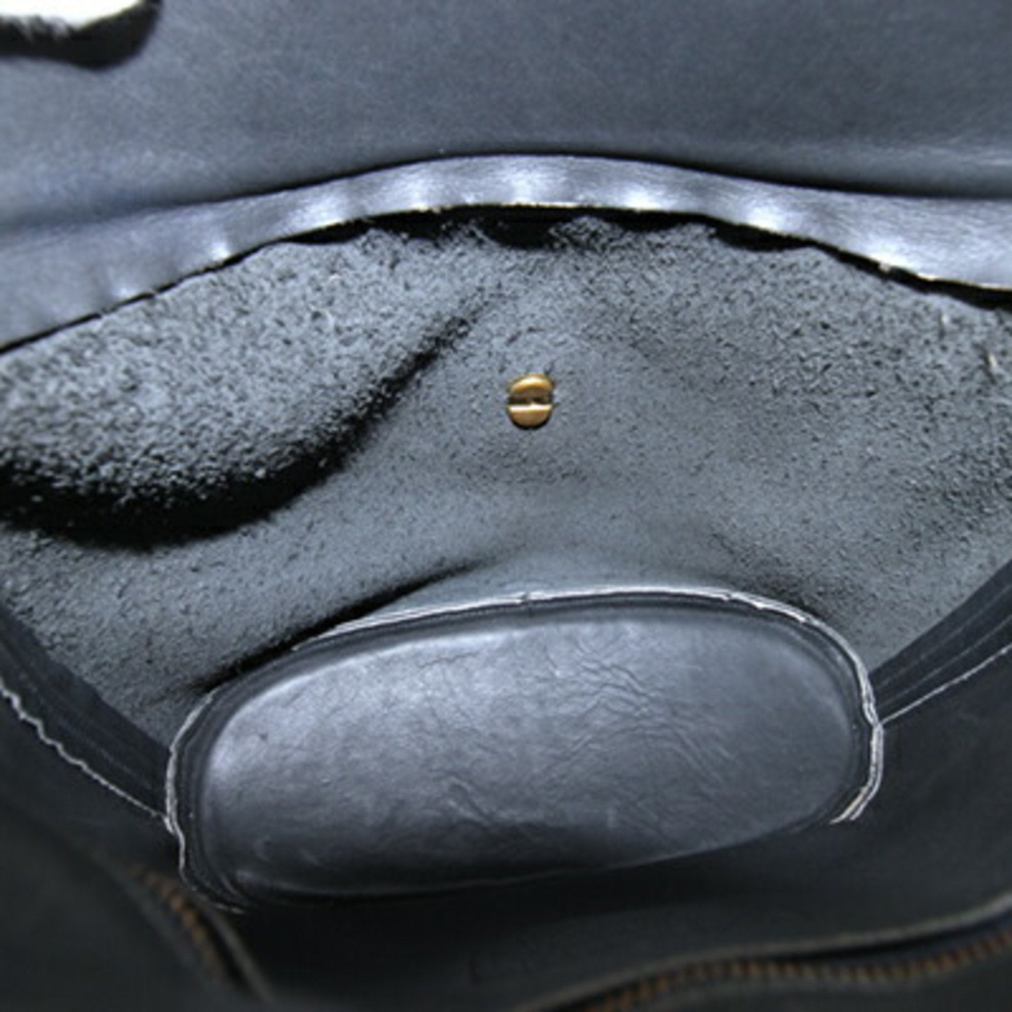 Coach Black Leather Shoulder Bag (Pre-Owned)