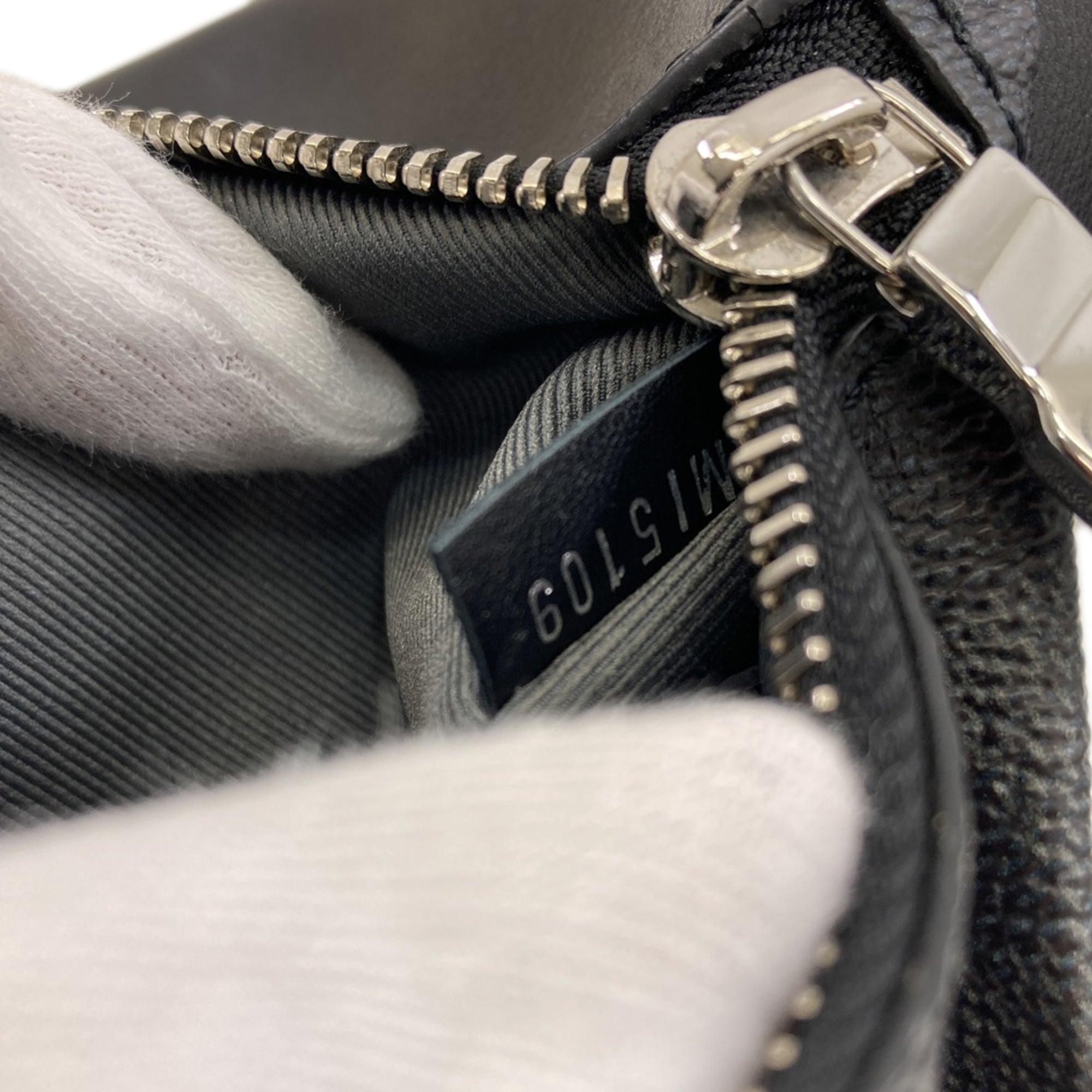 Louis Vuitton Damier Graphite Damier Canvas Fanny Pack (Pre-Owned)
