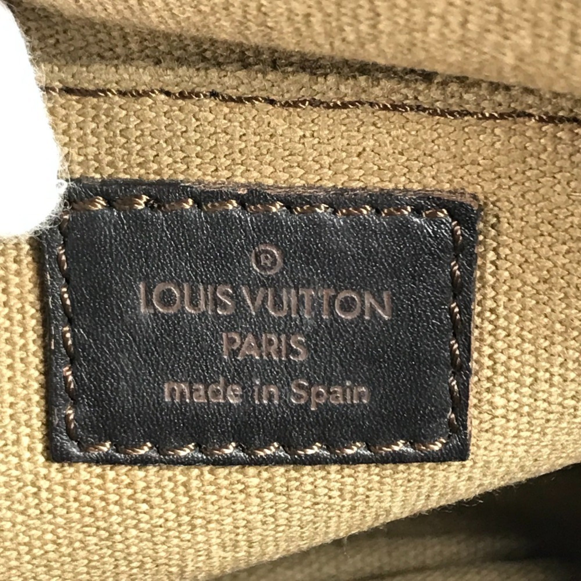 Louis Vuitton Brown Utah Leather Pouch Sling Bag (Pre-Owned)