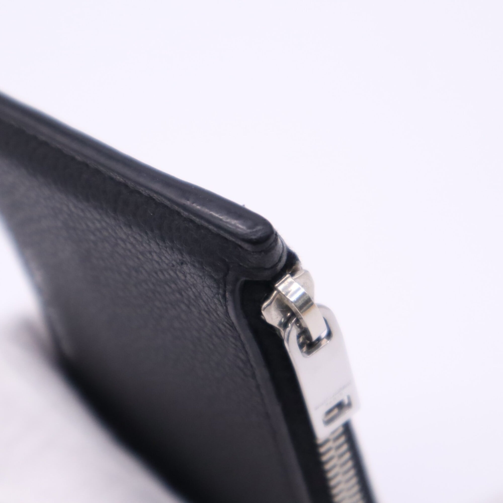 Yves Saint Laurent Black Leather Coin Purse/Coin Case (Pre-Owned)