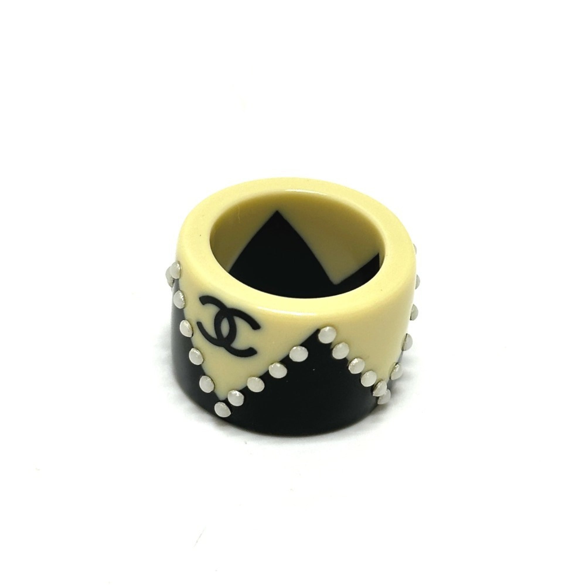 Chanel Black White Plastic Band Ring (Pre-Owned)