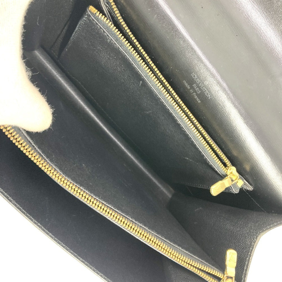 Louis Vuitton Black Noir Epi Leather Handbag (Pre-Owned)