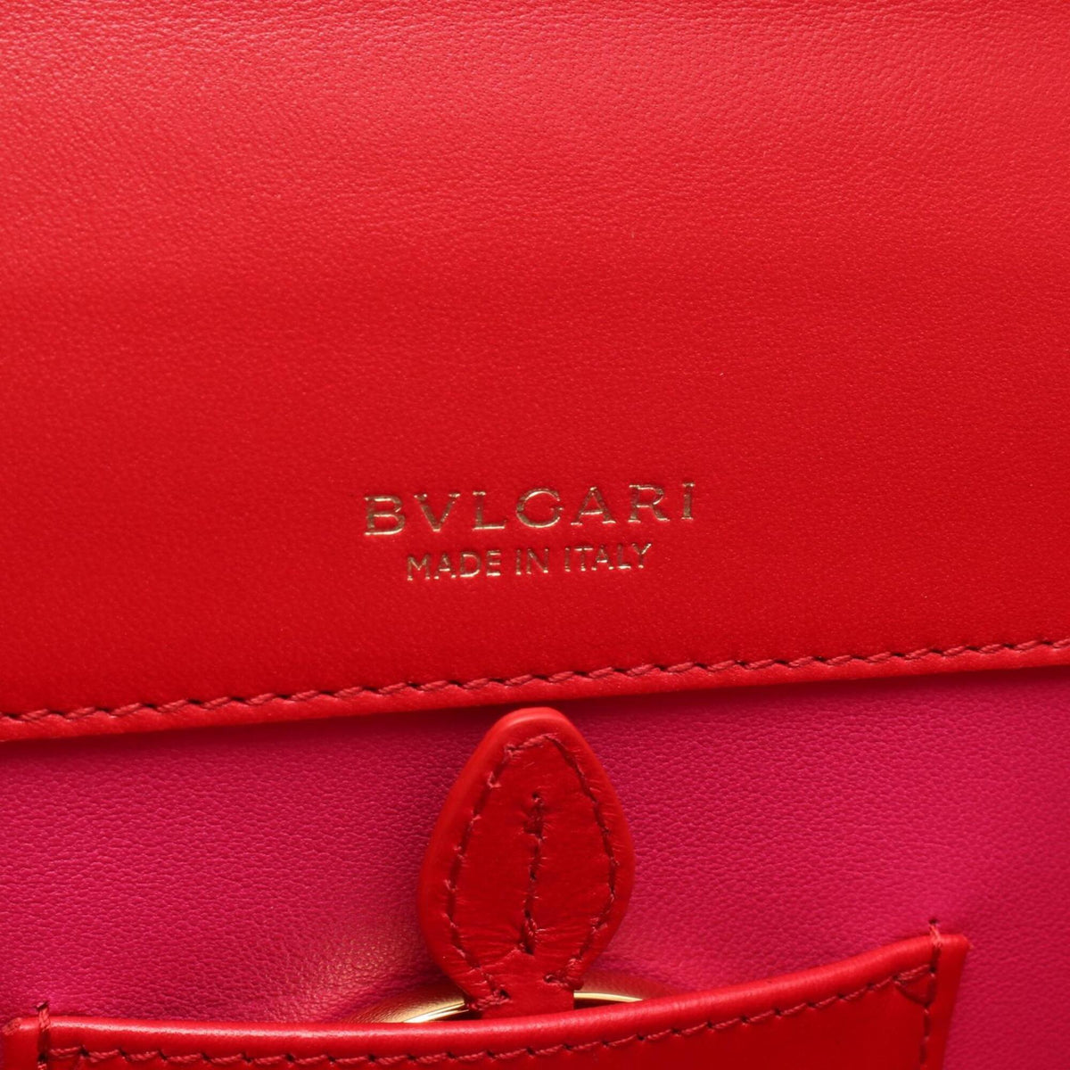 Bvlgari Red Color Leather Handbag (Pre-Owned)