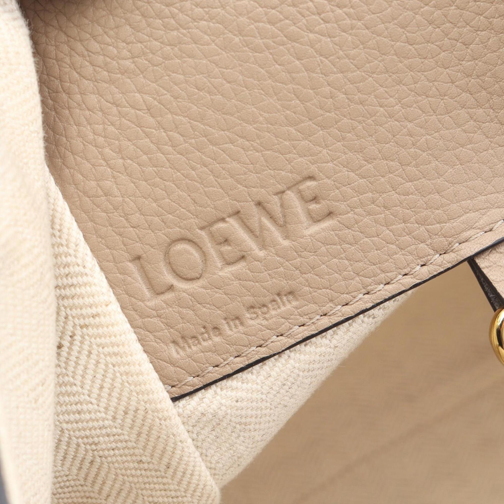 Loewe Hammock Beige Leather Handbag (Pre-Owned)