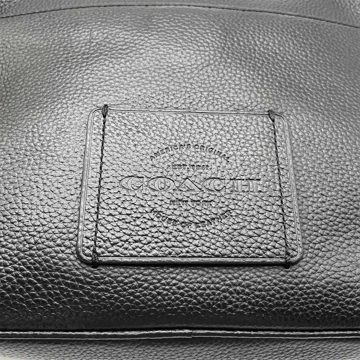 Coach Black Leather Shoulder Bag (Pre-Owned)