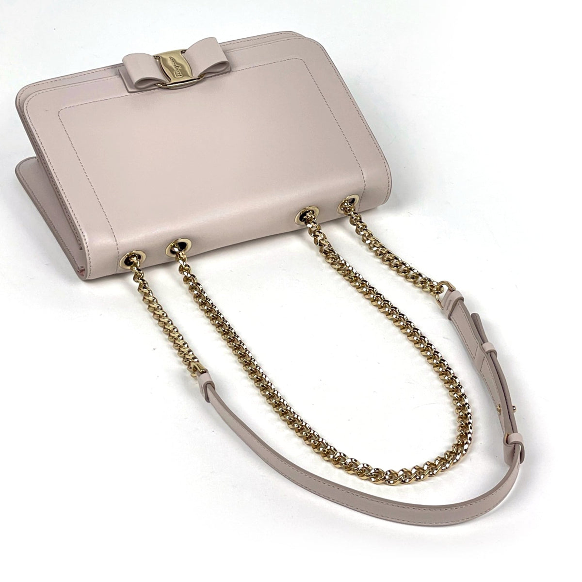 Salvatore Ferragamo Pink Leather Shoulder Bag (Pre-Owned)
