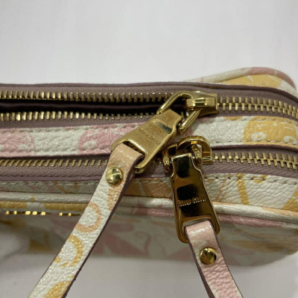 Miu Miu Multi-Color Shoulder Bag (Pre-Owned)