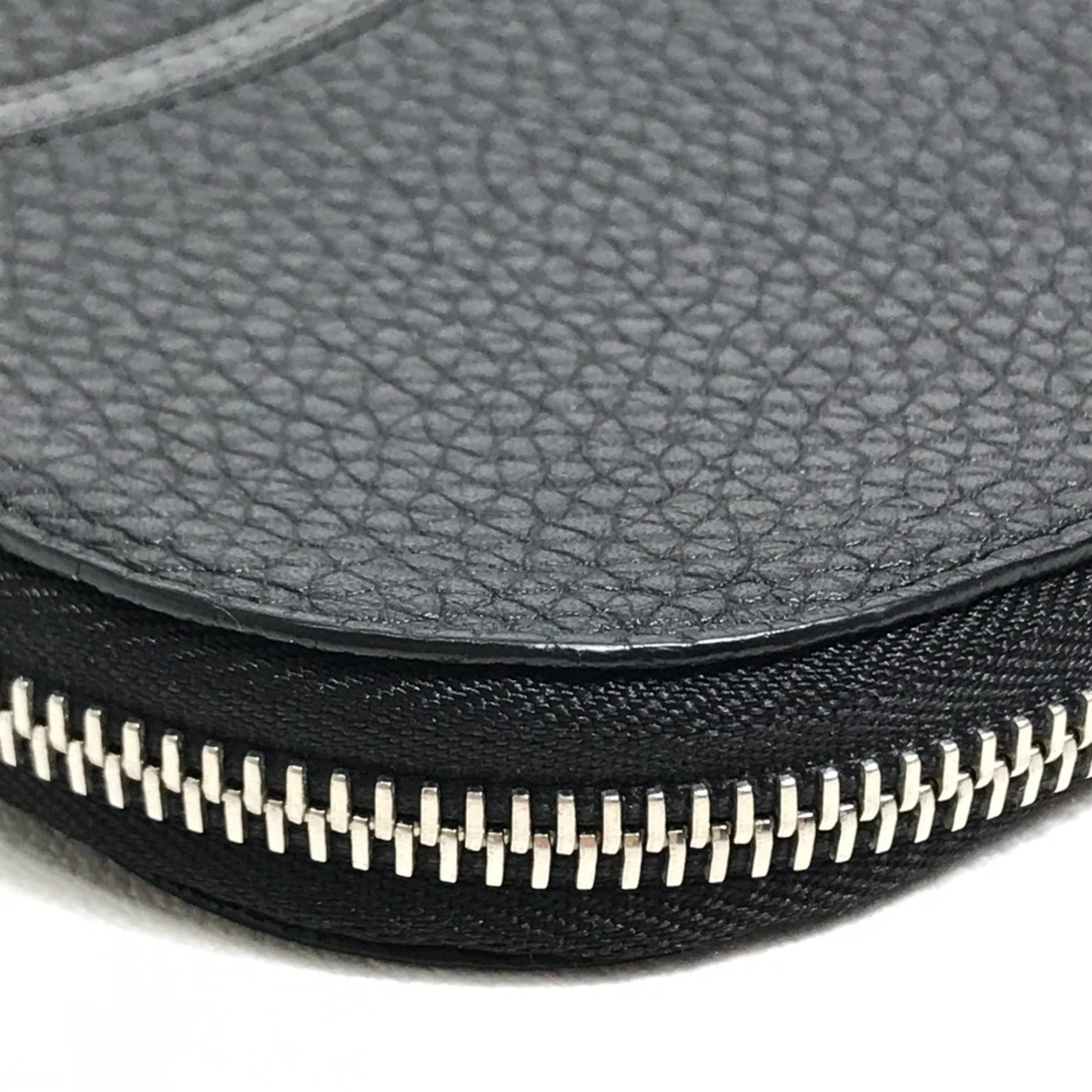 Louis Vuitton Black Noir Leather Clutch Bag Pochette (Pre-Owned)