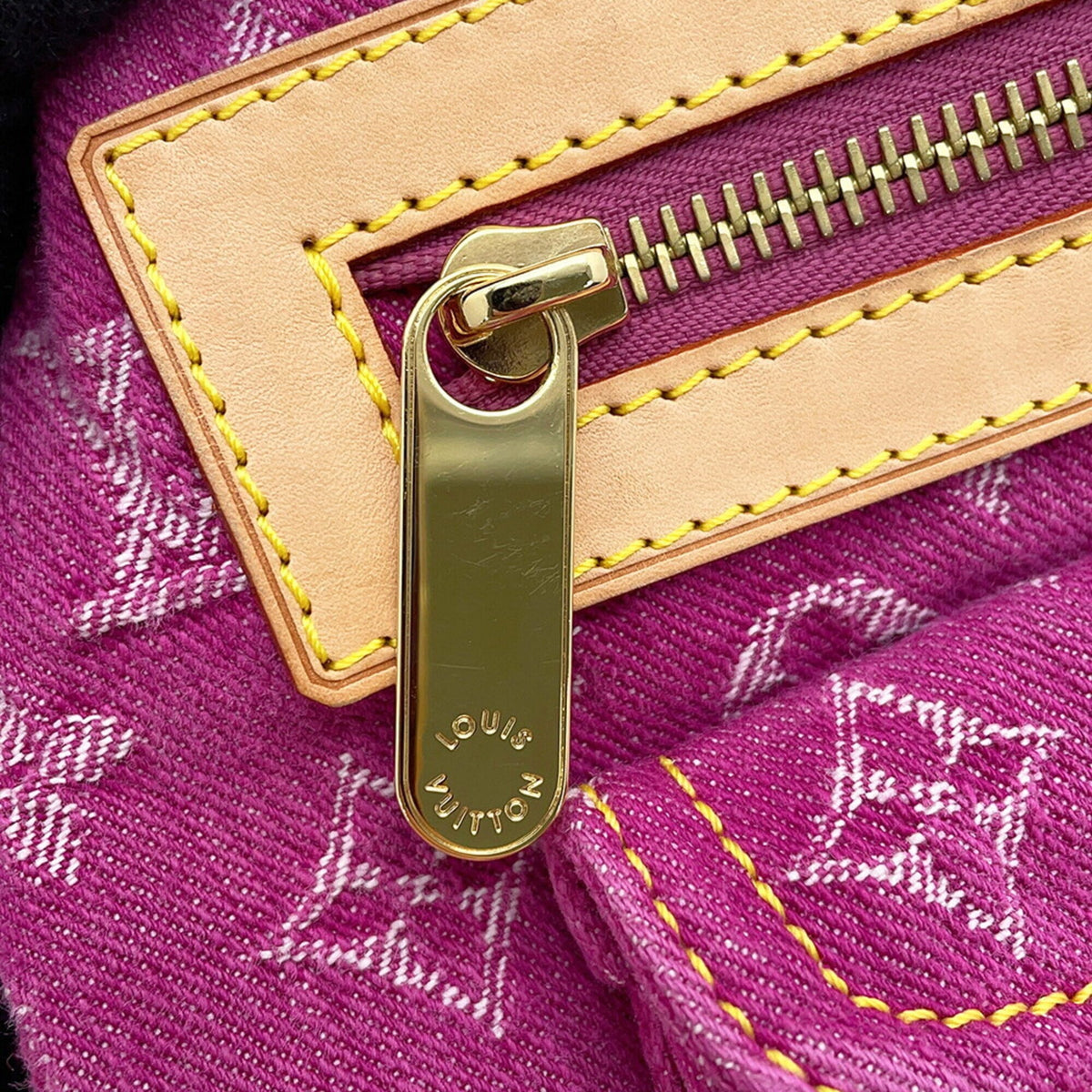 Louis Vuitton Fuchsia Monogram Denim Handbag Shoulder Bag (Pre-Owned)