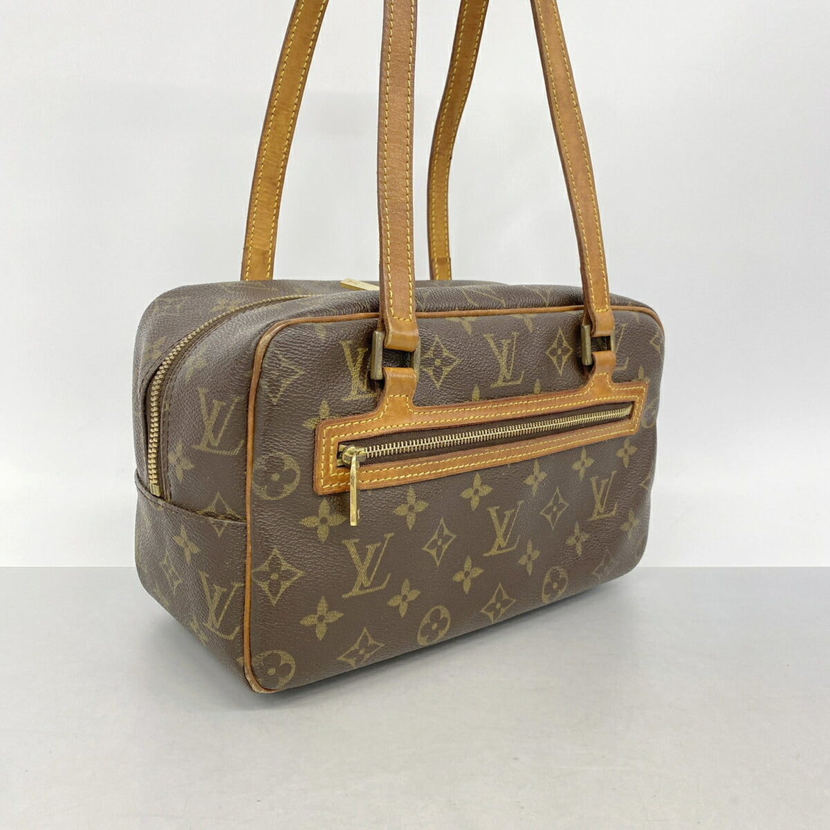 Louis Vuitton Brown Shoulder Bag (Pre-Owned)