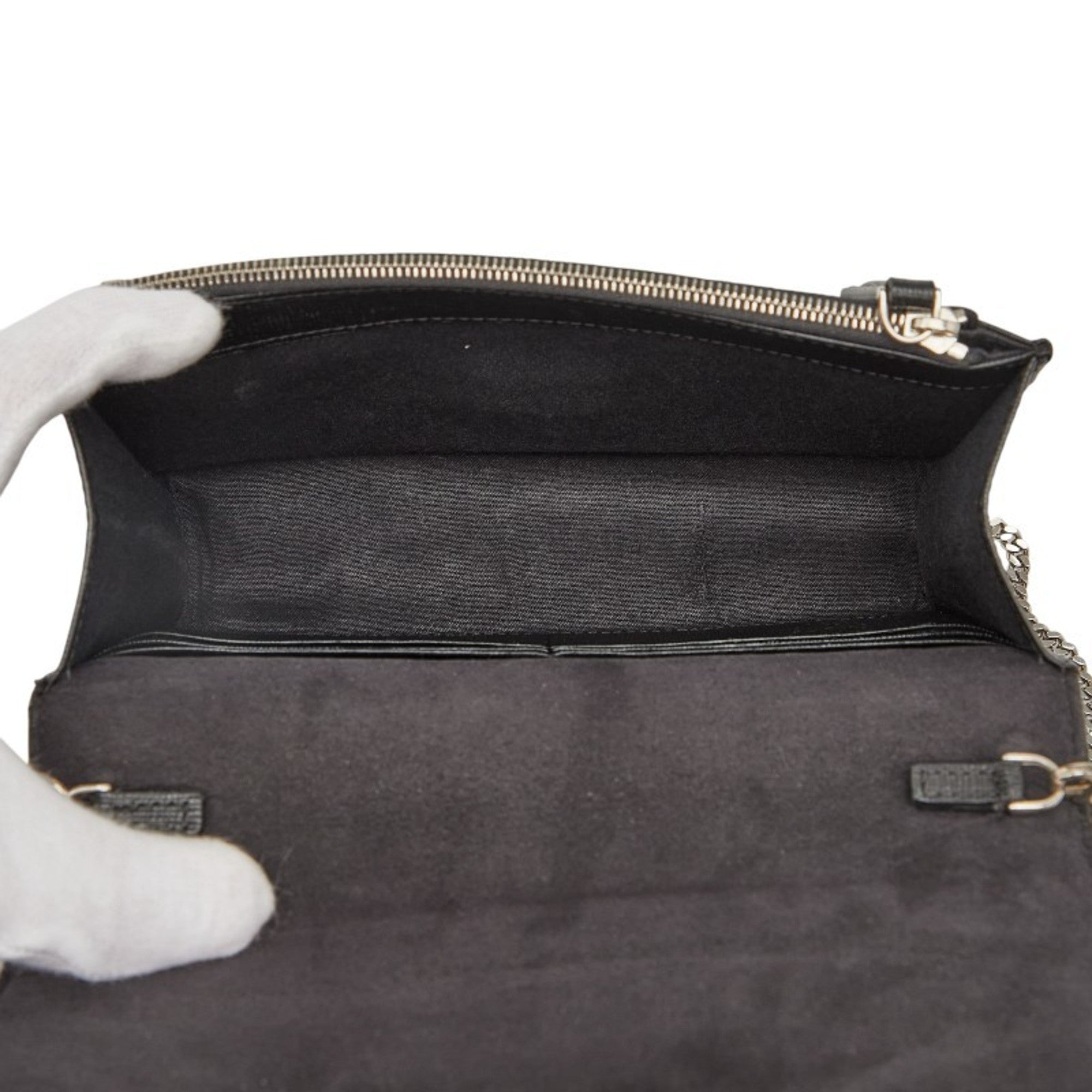 Fendi Black Leather Shoulder Bag (Pre-Owned)