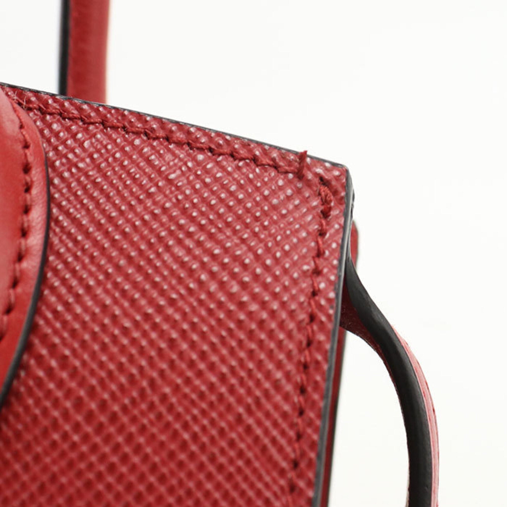 Prada Red Color Leather Handbag (Pre-Owned)