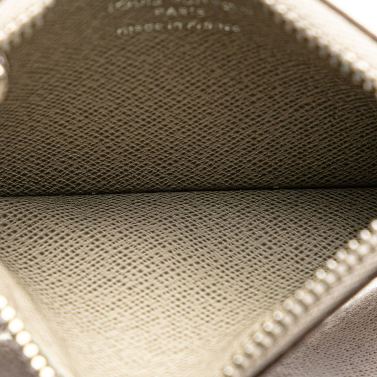 Louis Vuitton Beige Leather Coin Purse/Coin Case (Pre-Owned)