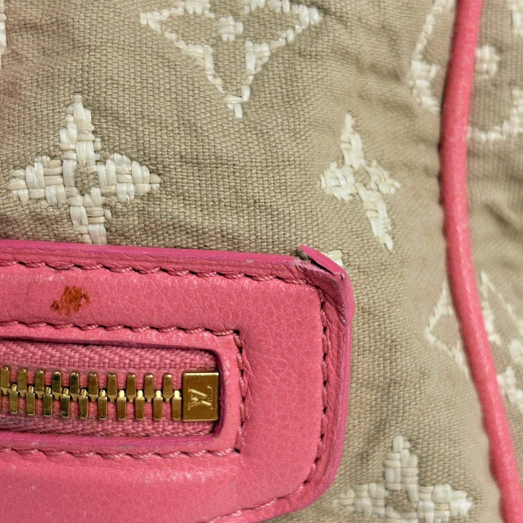 Louis Vuitton Beige Pink Monogram Monogram Handbag (Pre-Owned)