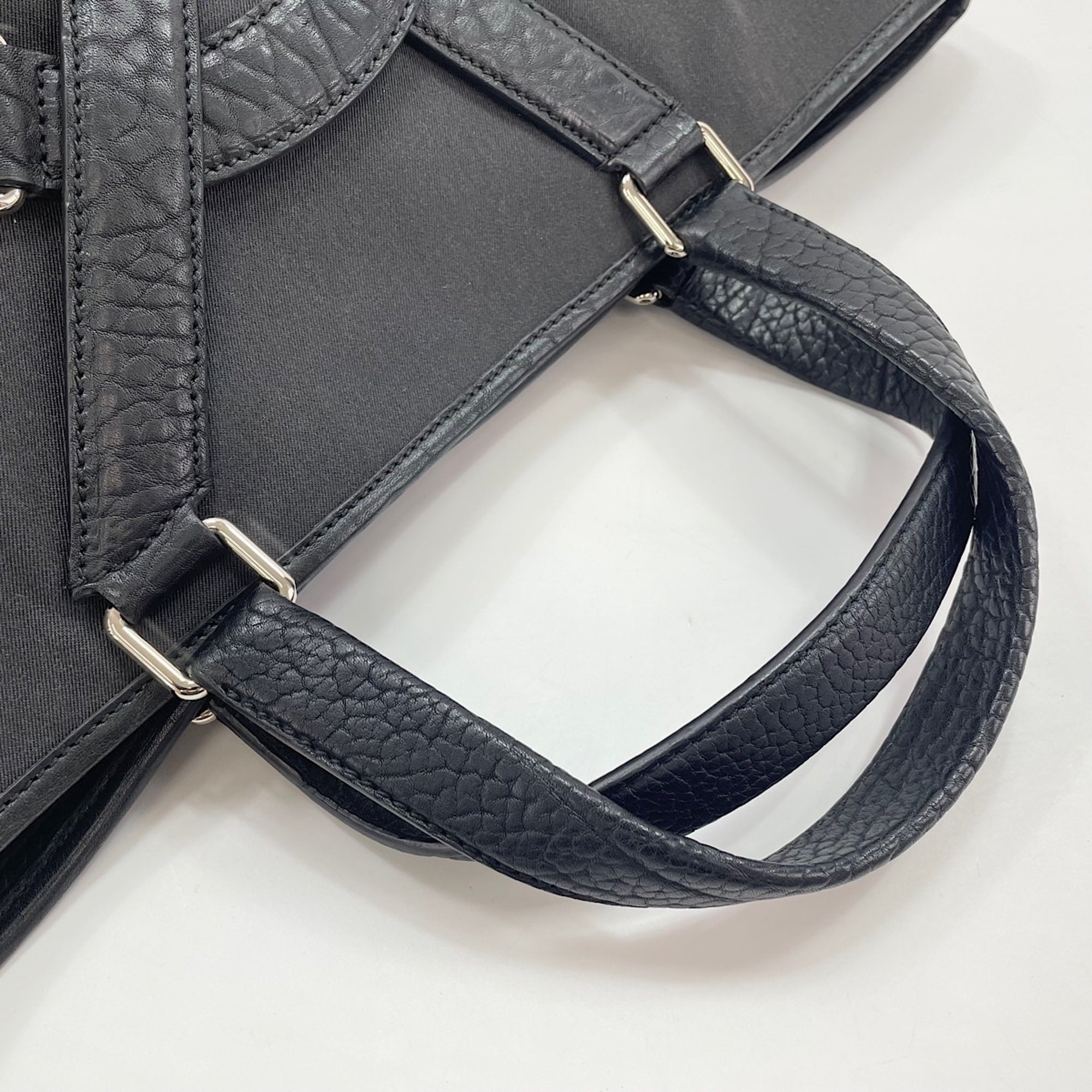 Yves Saint Laurent Black Tote Bag (Pre-Owned)