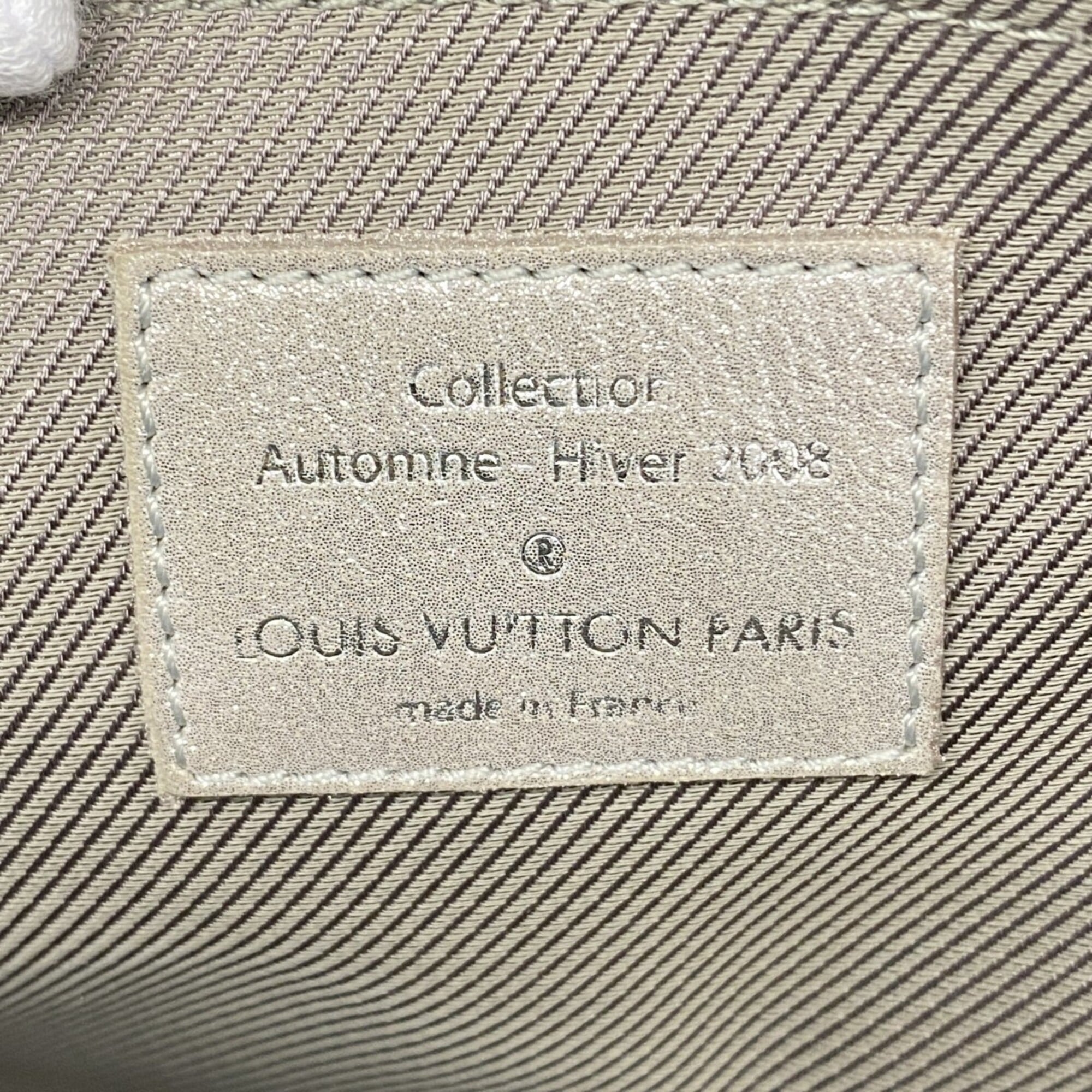 Louis Vuitton Argent Handbag (Pre-Owned)