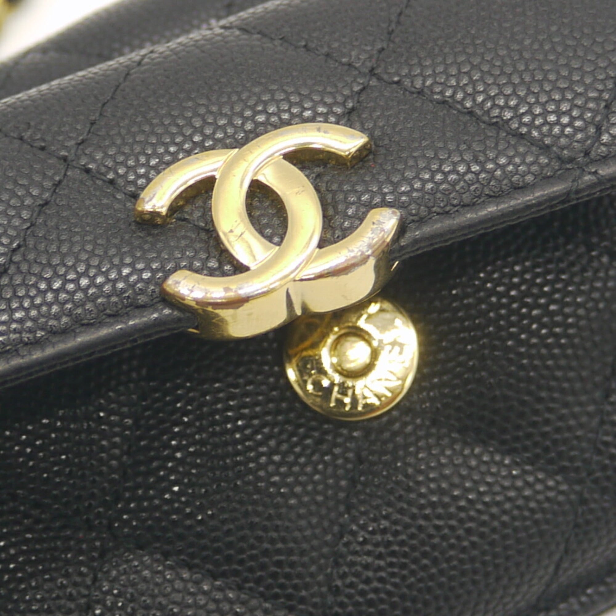 Chanel Black Grained Calfskin Shoulder Bag (Pre-Owned)