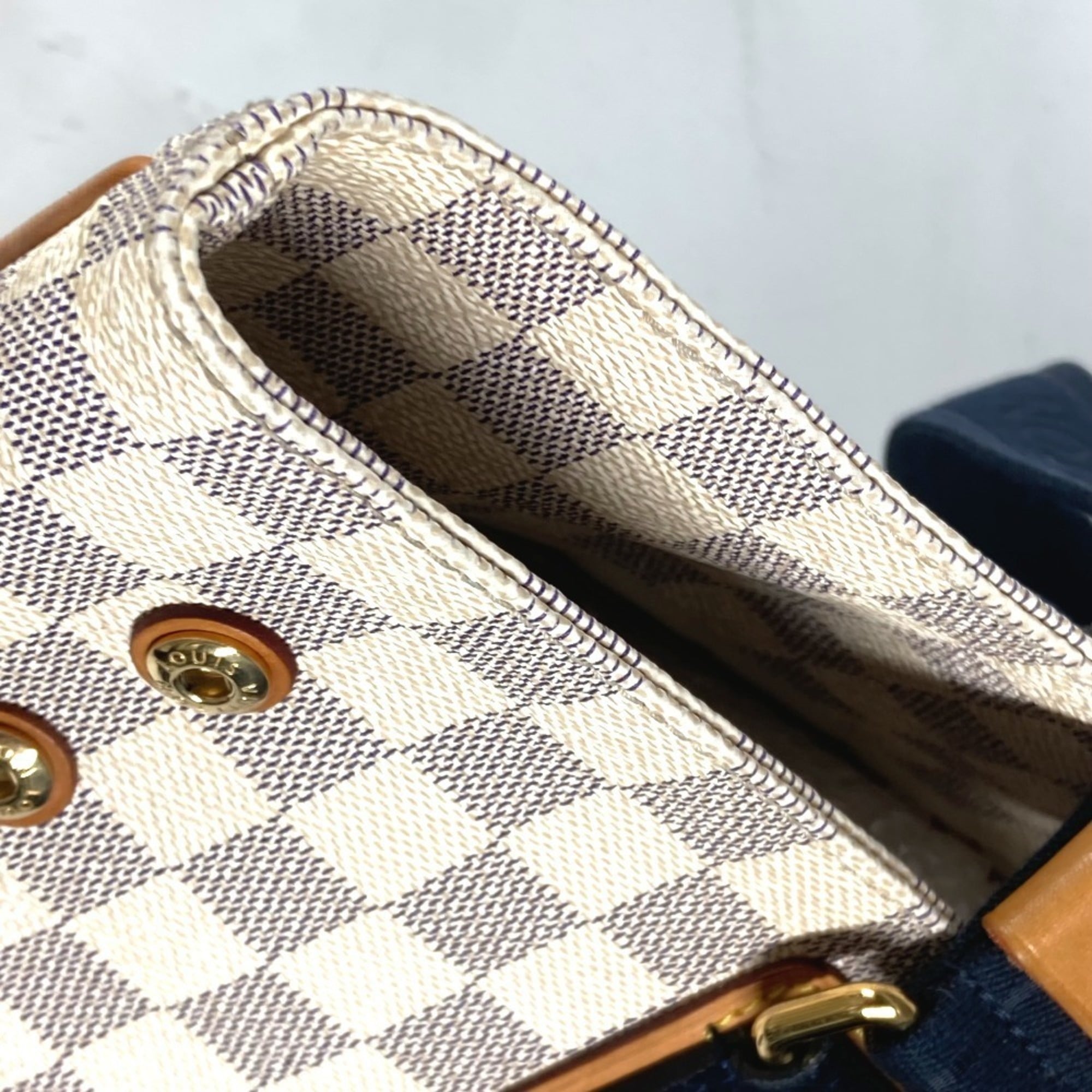 Louis Vuitton White Damier Azur Shoulder Bag Tote Bag (Pre-Owned)
