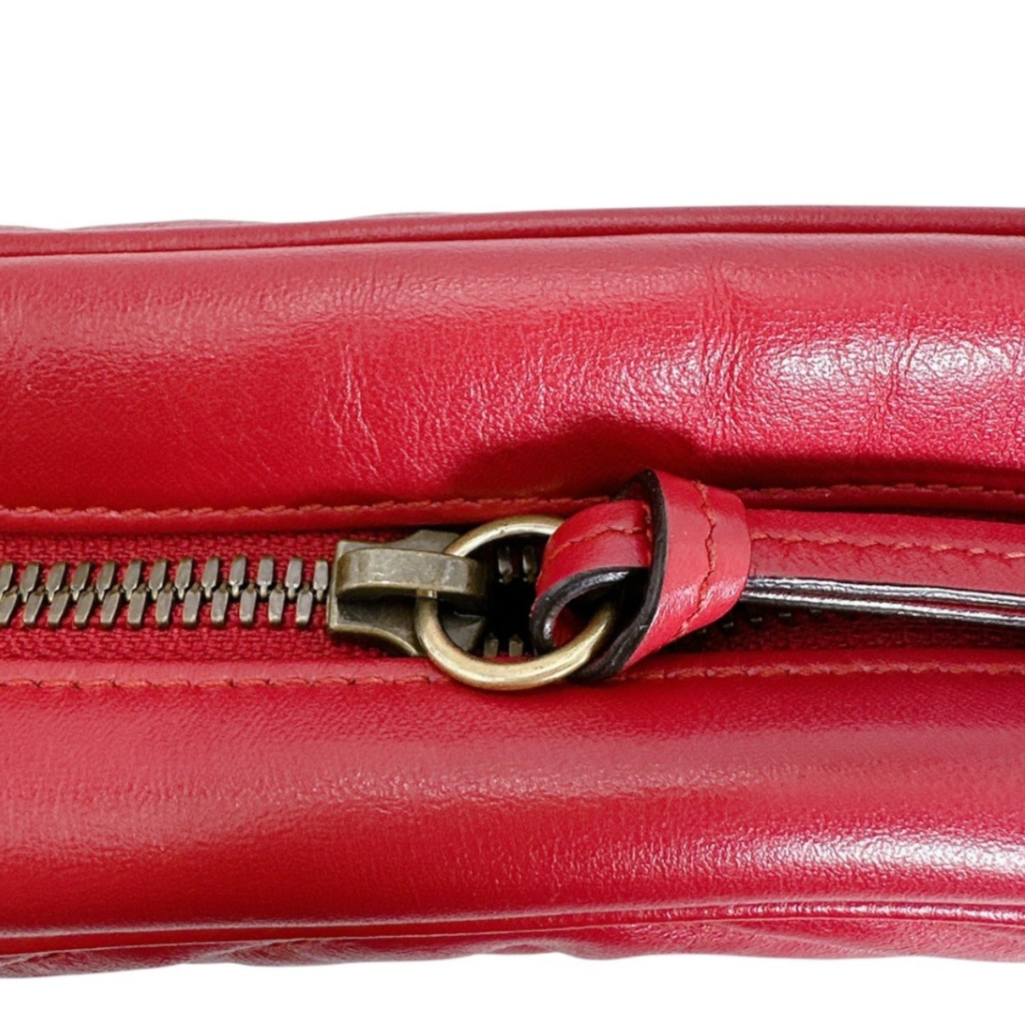 Gucci Red Color Leather Shoulder Bag Sling Bag (Pre-Owned)