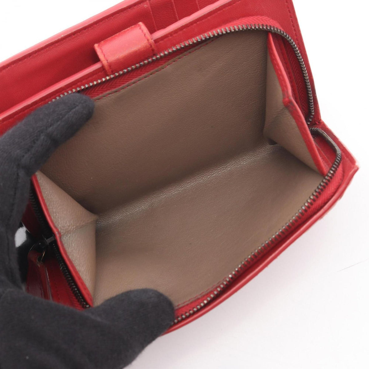 Bottega Veneta Red Color Intrecciato Wallet (Bi-Fold) (Pre-Owned)