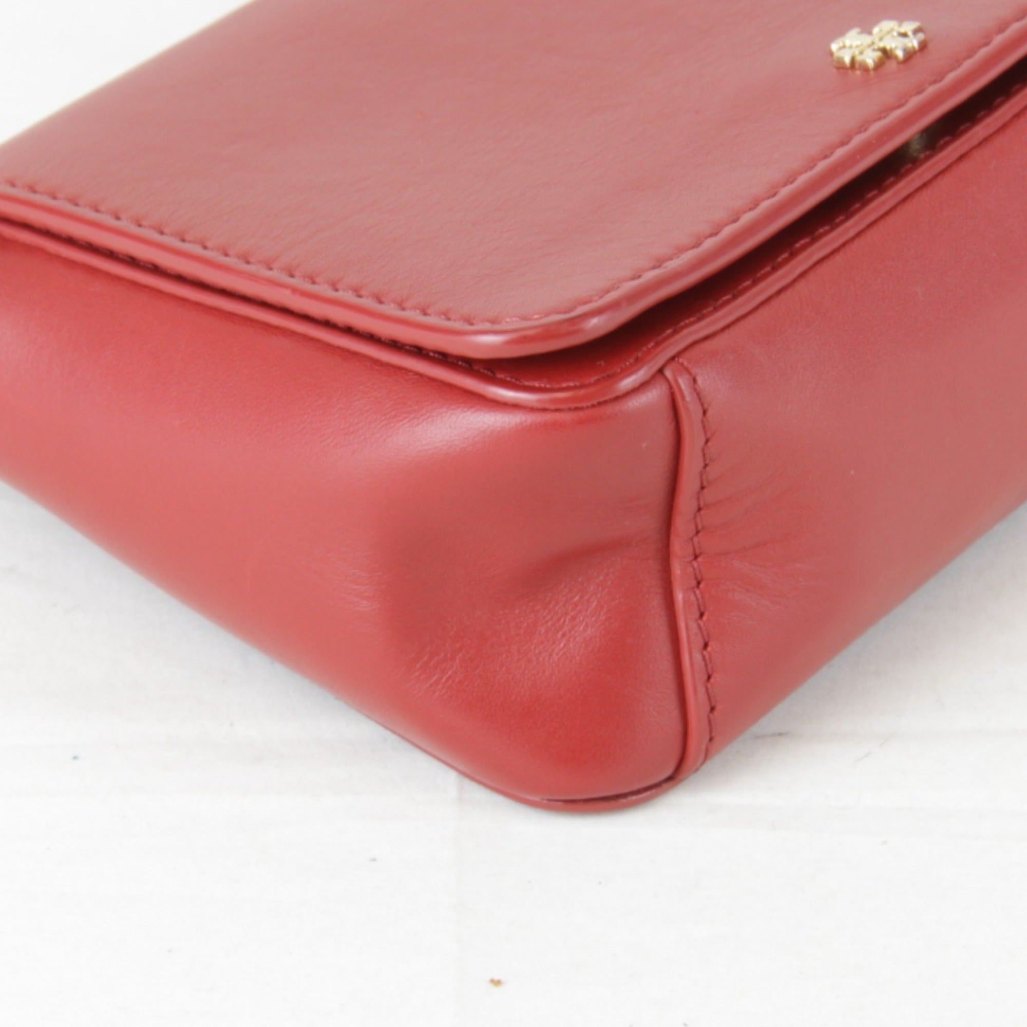 Tory Burch Red Color Leather Shoulder Bag (Pre-Owned)