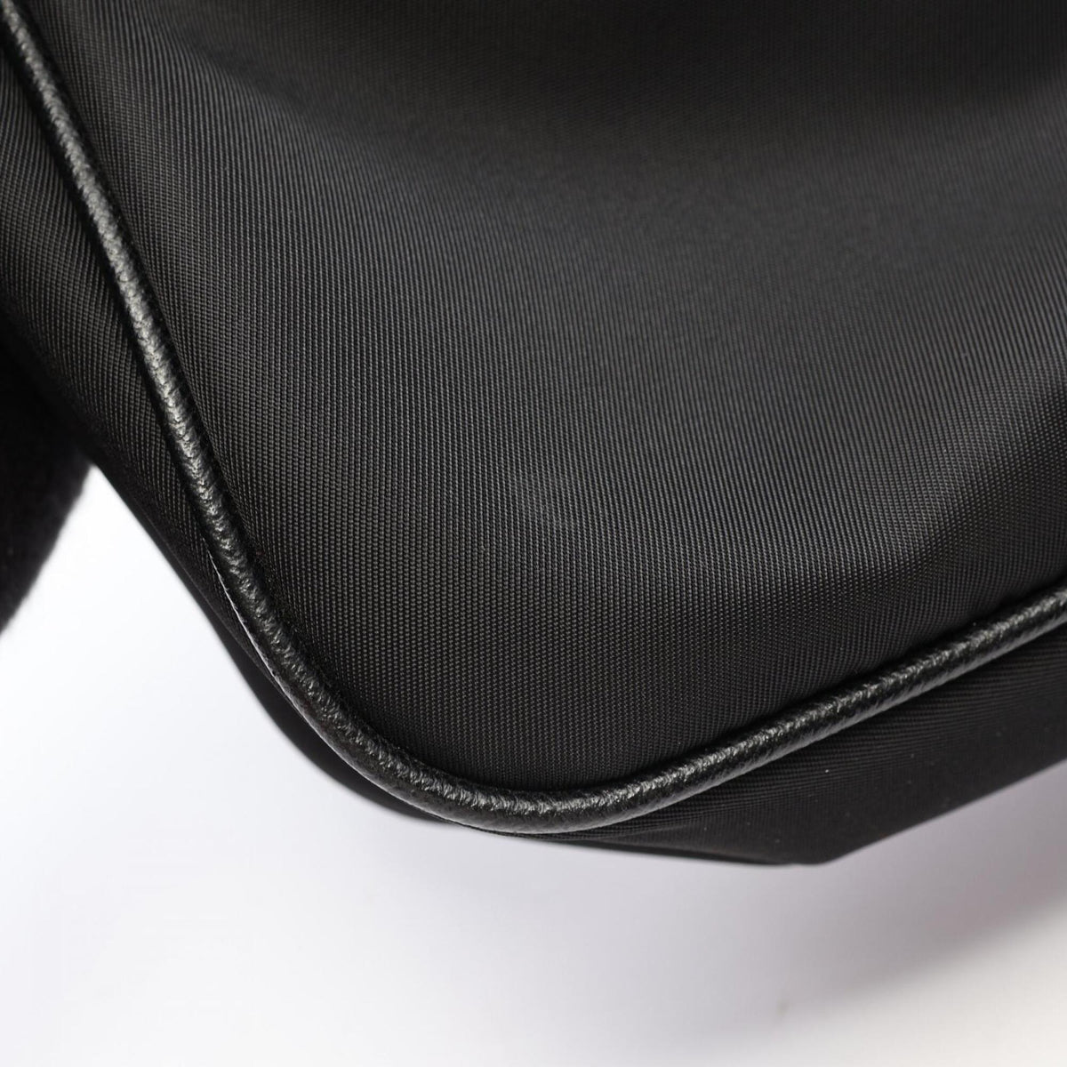 Prada Black Nylon Shoulder Bag (Pre-Owned)