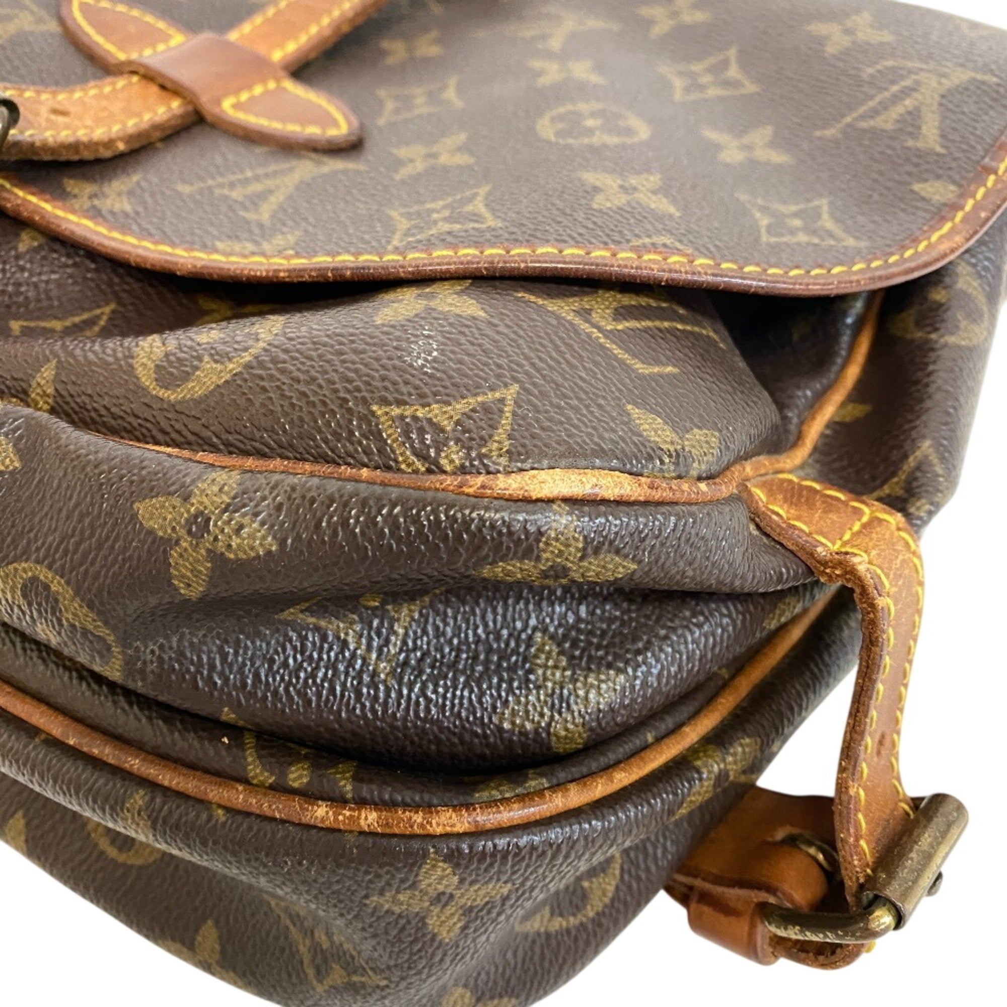 Louis Vuitton Brown Leather Shoulder Bag (Pre-Owned)