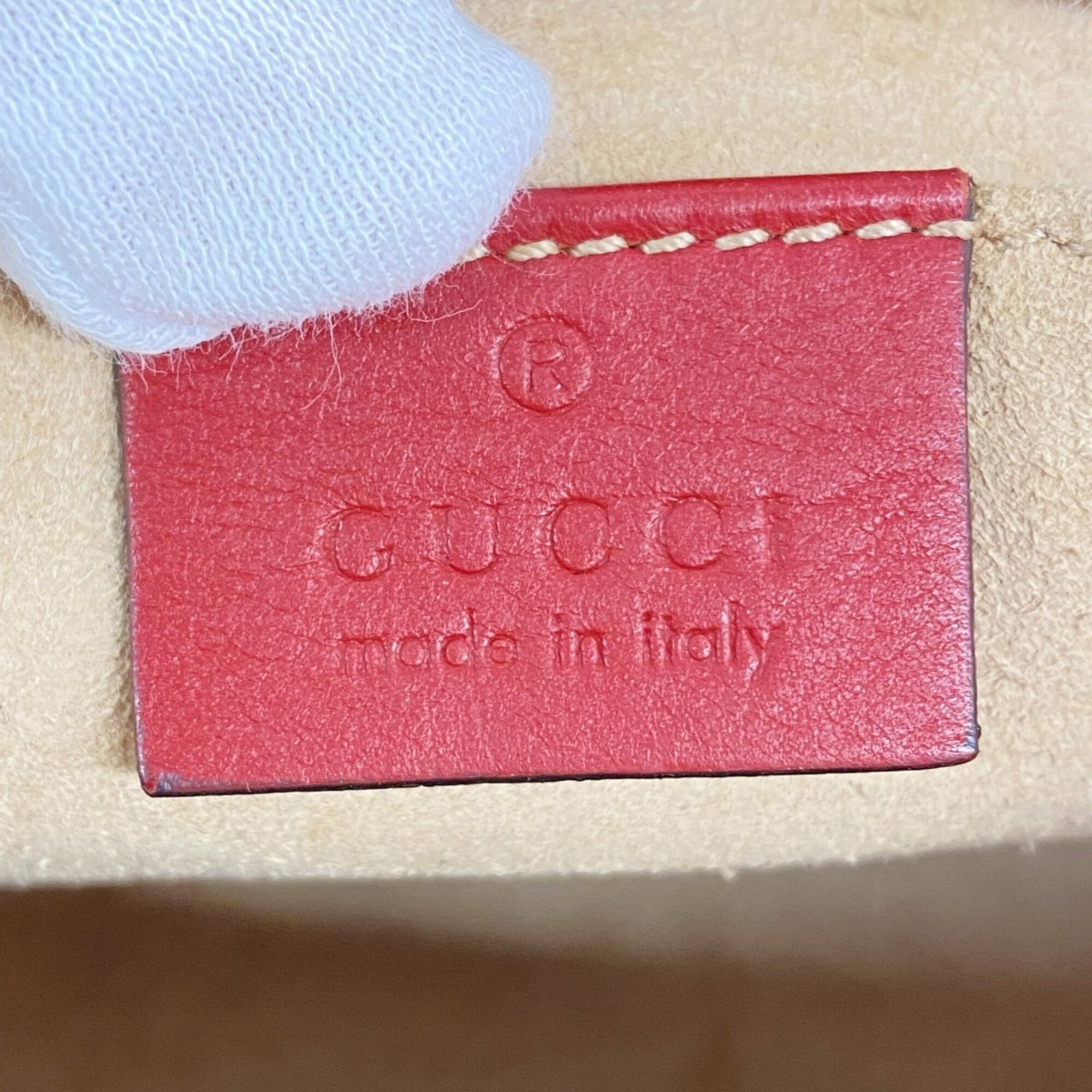 Gucci Red Color Leather Shoulder Bag (Pre-Owned)