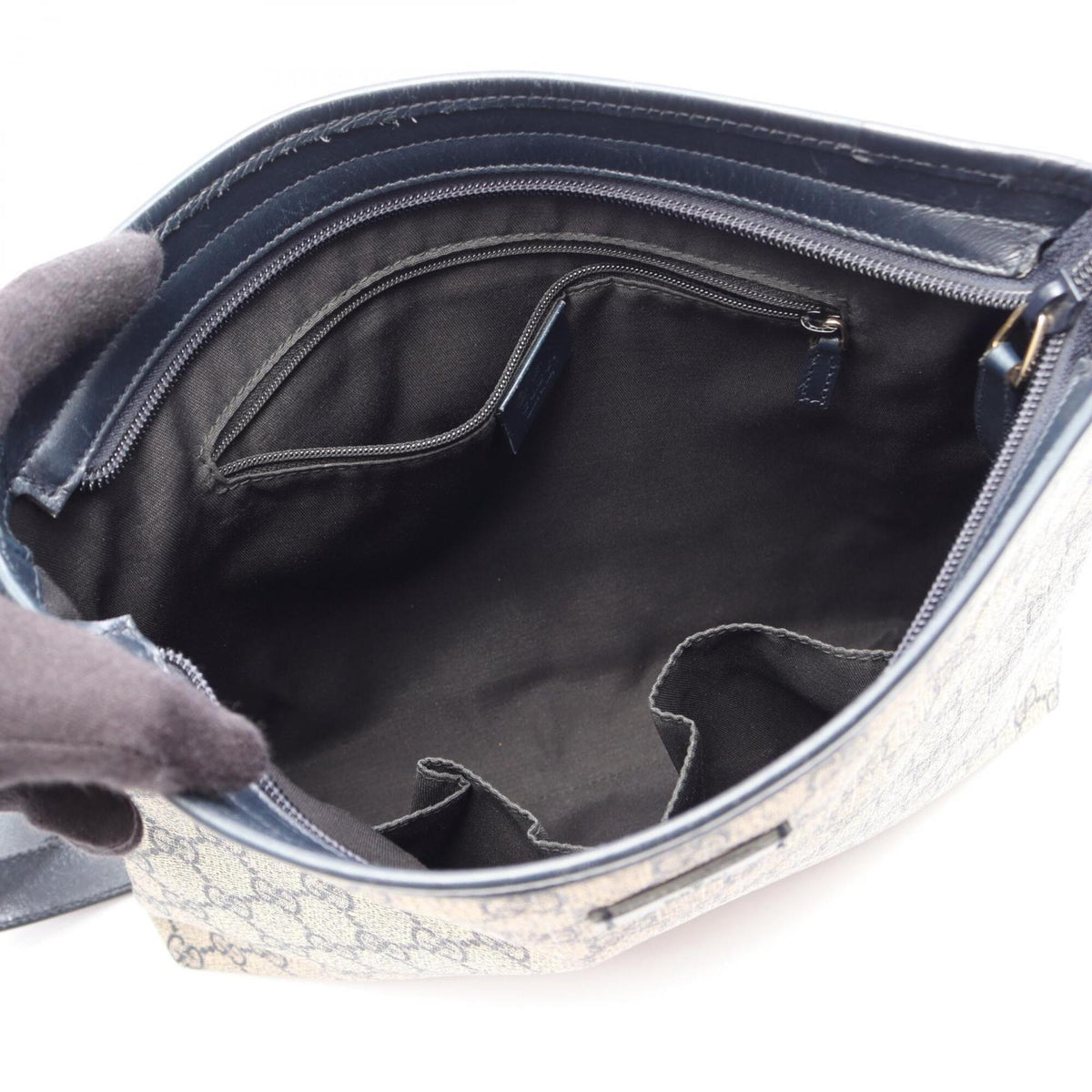 Gucci Beige Navy Pvc Leather Handbag Shoulder Bag (Pre-Owned)