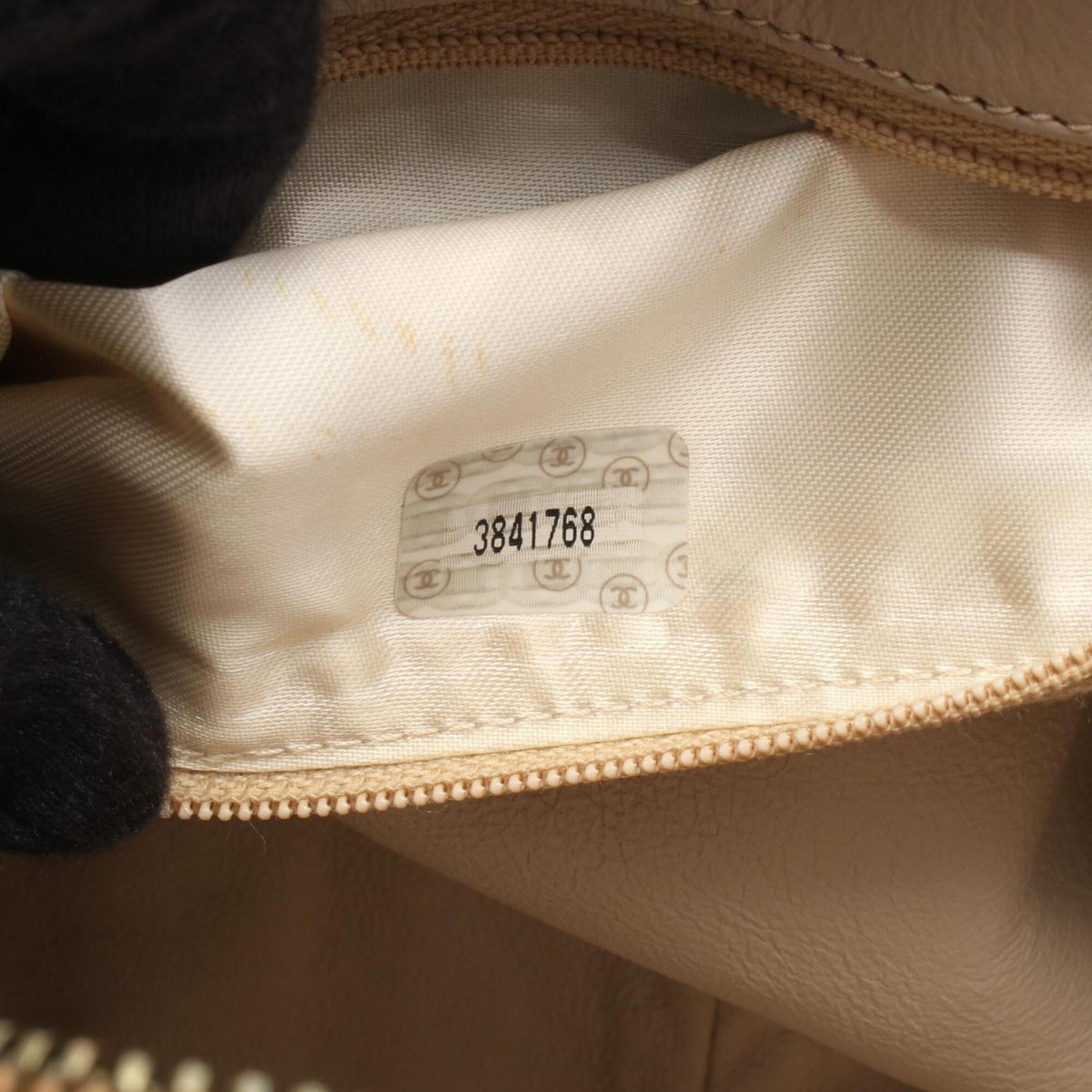 Chanel Beige Grained Calfskin Handbag Shoulder Bag (Pre-Owned)