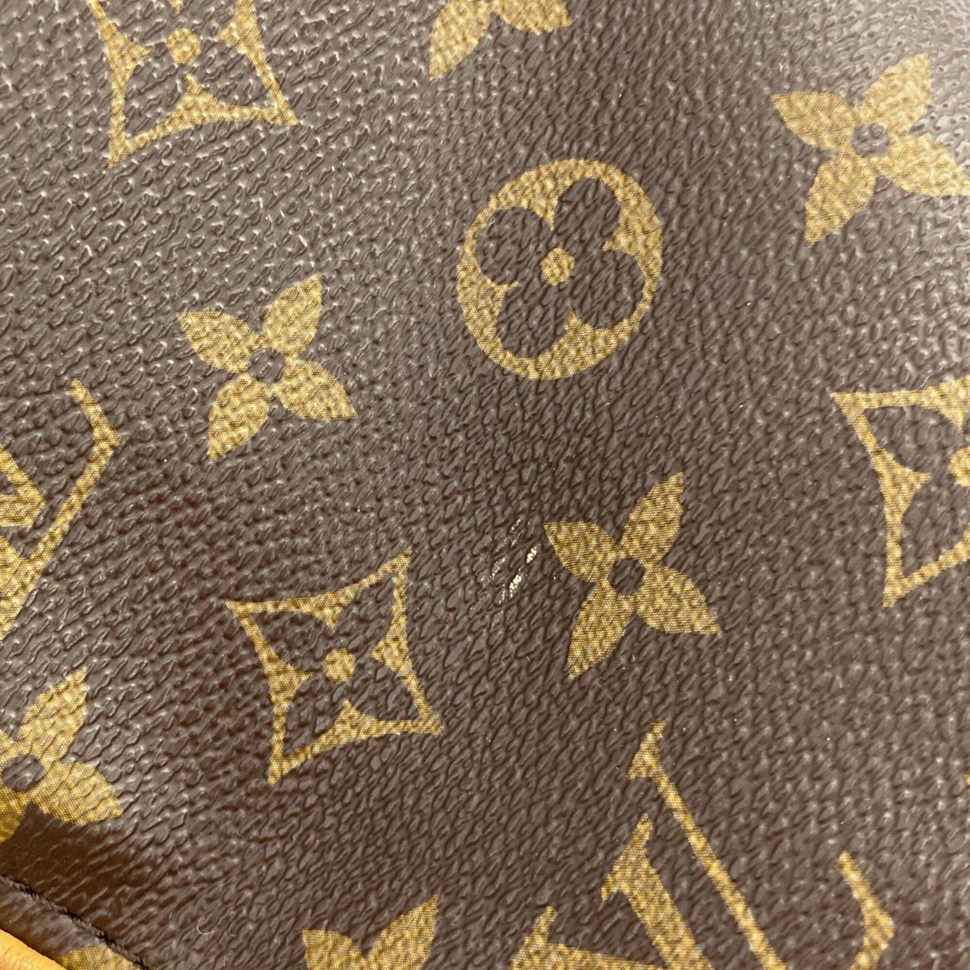 Louis Vuitton Marron Coated Canvas Shoulder Bag (Pre-Owned)