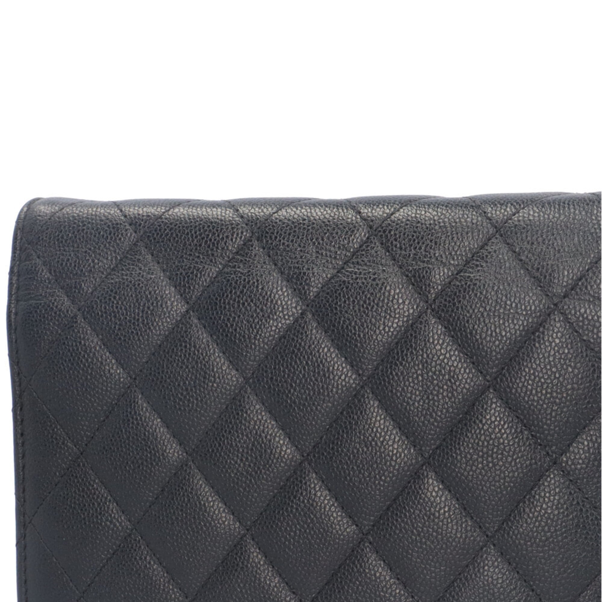 Chanel Matelasse Black Grained Calfskin Shoulder Bag (Pre-Owned)