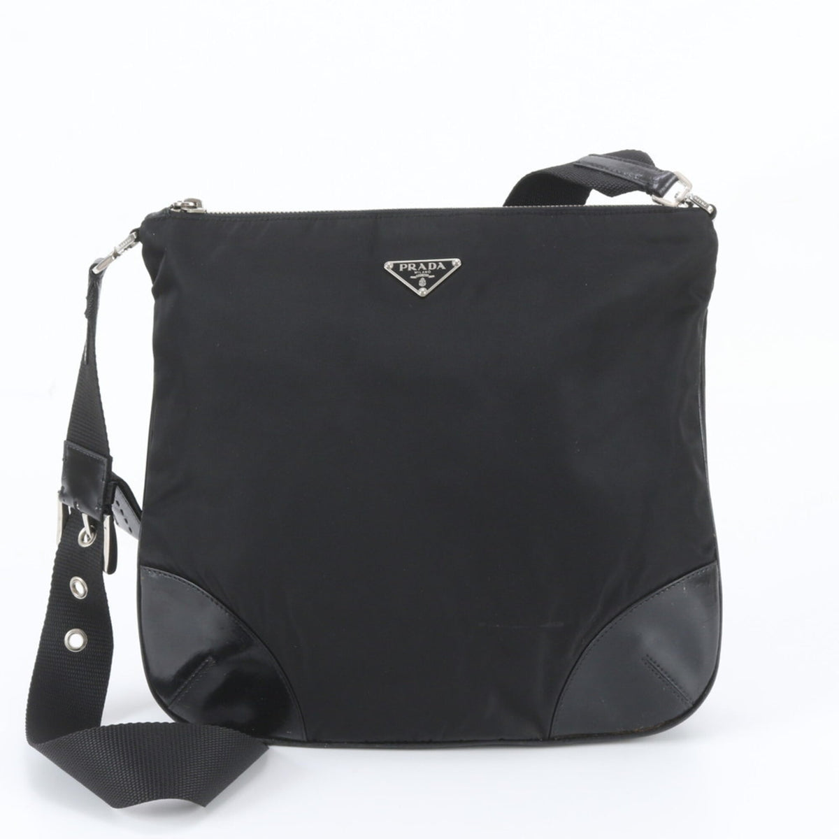 Prada Black Leather Nylon Messenger Bag Shoulder Bag (Pre-Owned)