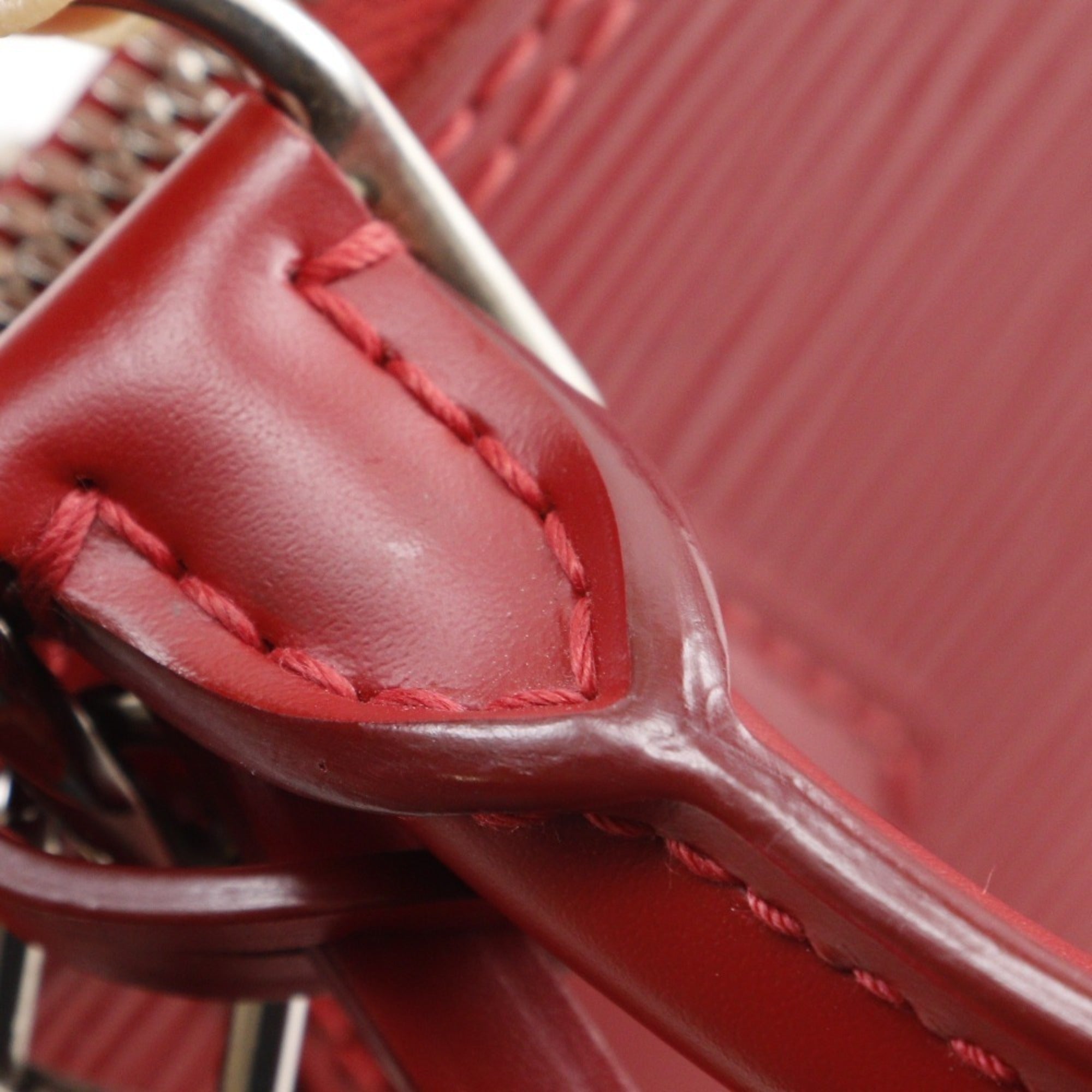 Louis Vuitton Red Color Epi Leather Handbag (Pre-Owned)