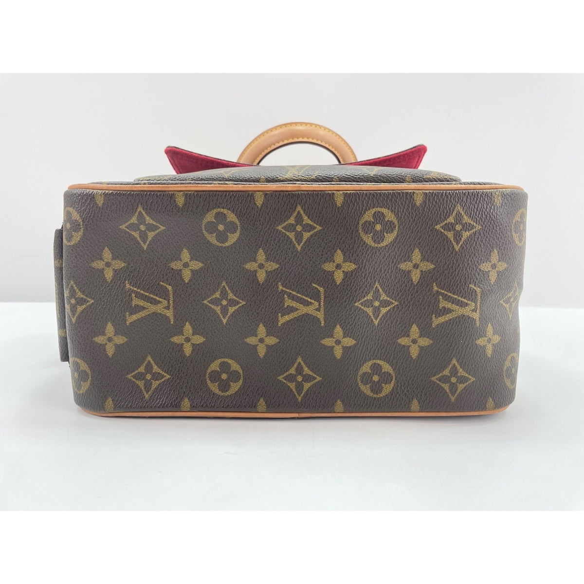 Louis Vuitton Brown Handbag (Pre-Owned)