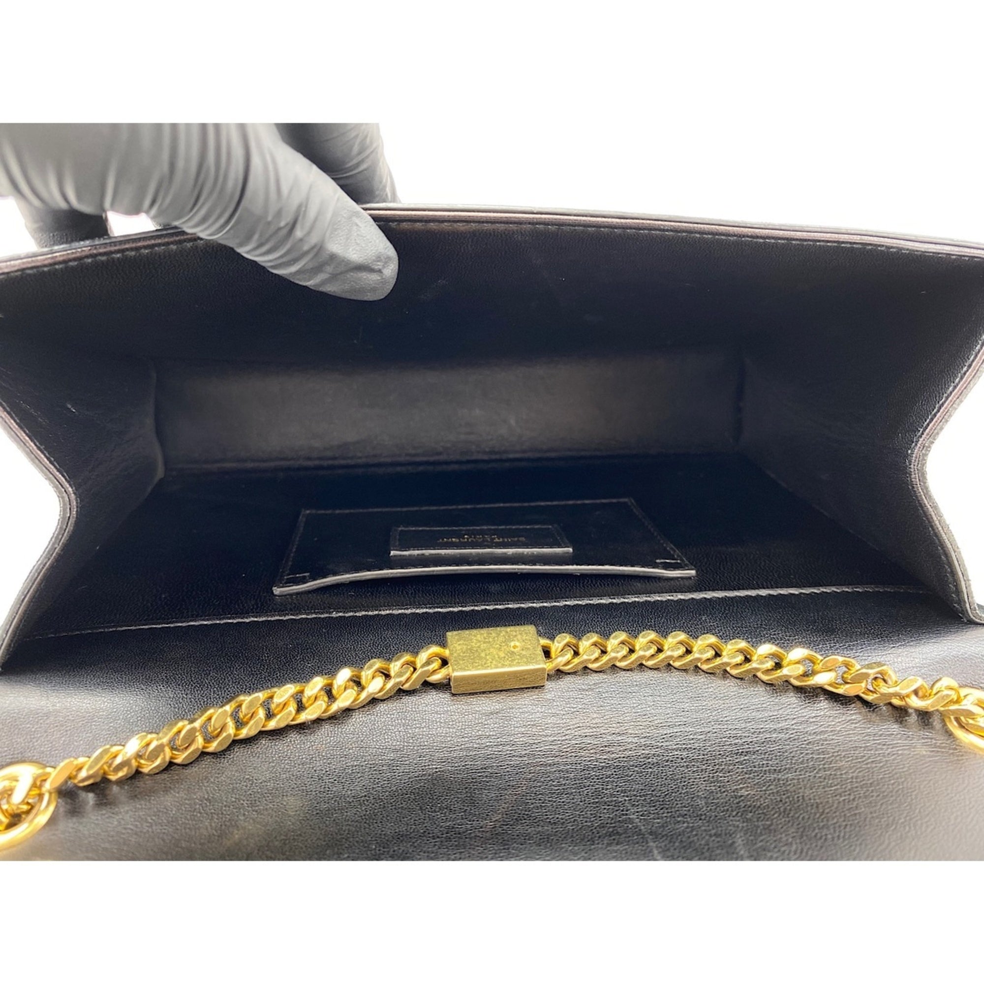 Yves Saint Laurent Black Shoulder Bag (Pre-Owned)